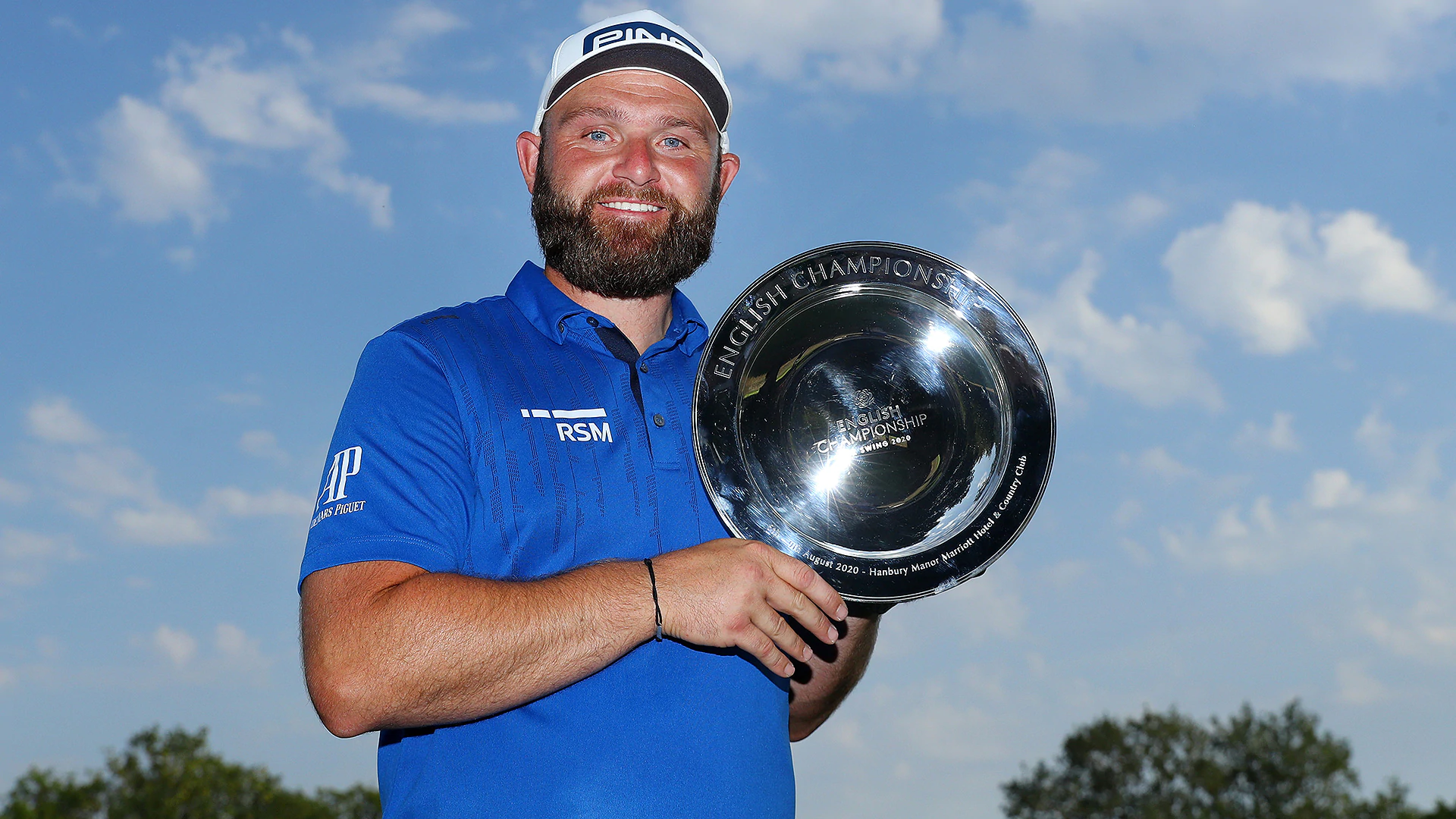 Andy Sullivan hangs on for first European Tour win in nearly five years