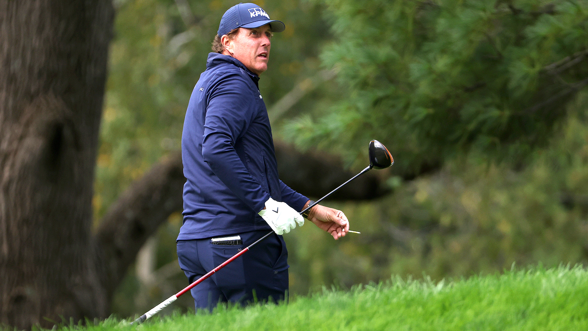 Phil Mickelson explains when hitting bombs yields a ‘diminishing return’