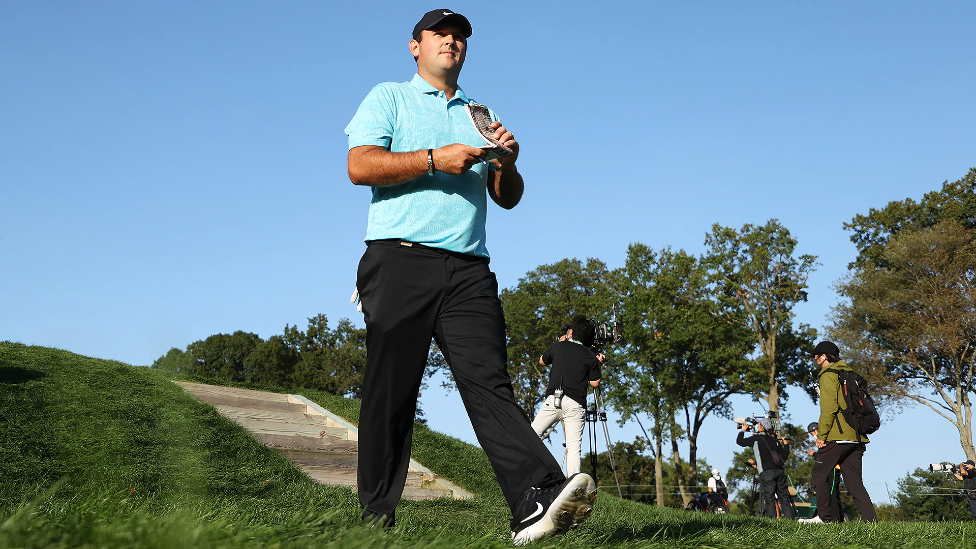Patrick Reed leads Bryson DeChambeau as only six players now under par at 2020 U.S. Open