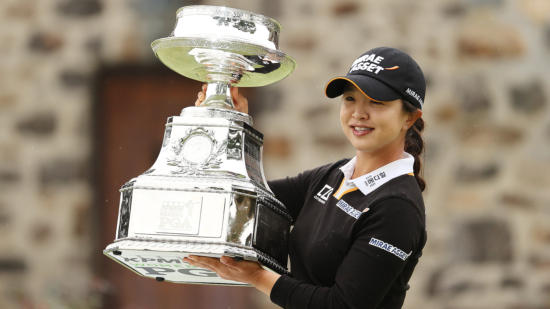Sei Young Kim closes in 63 to win first major at KPMG Women’s PGA