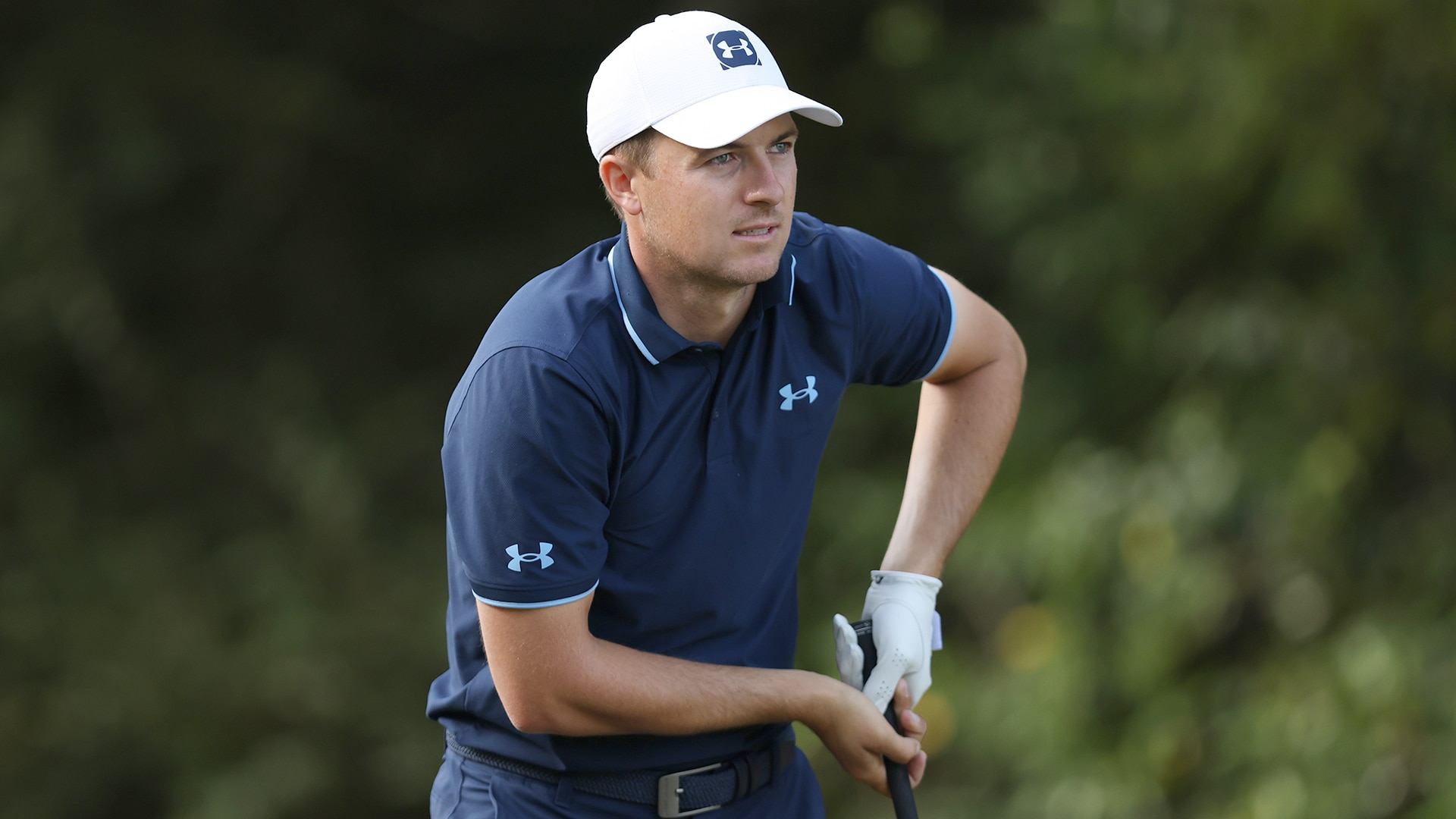 Jordan Spieth goes from T-1 to well down the leaderboard with back-nine falter
