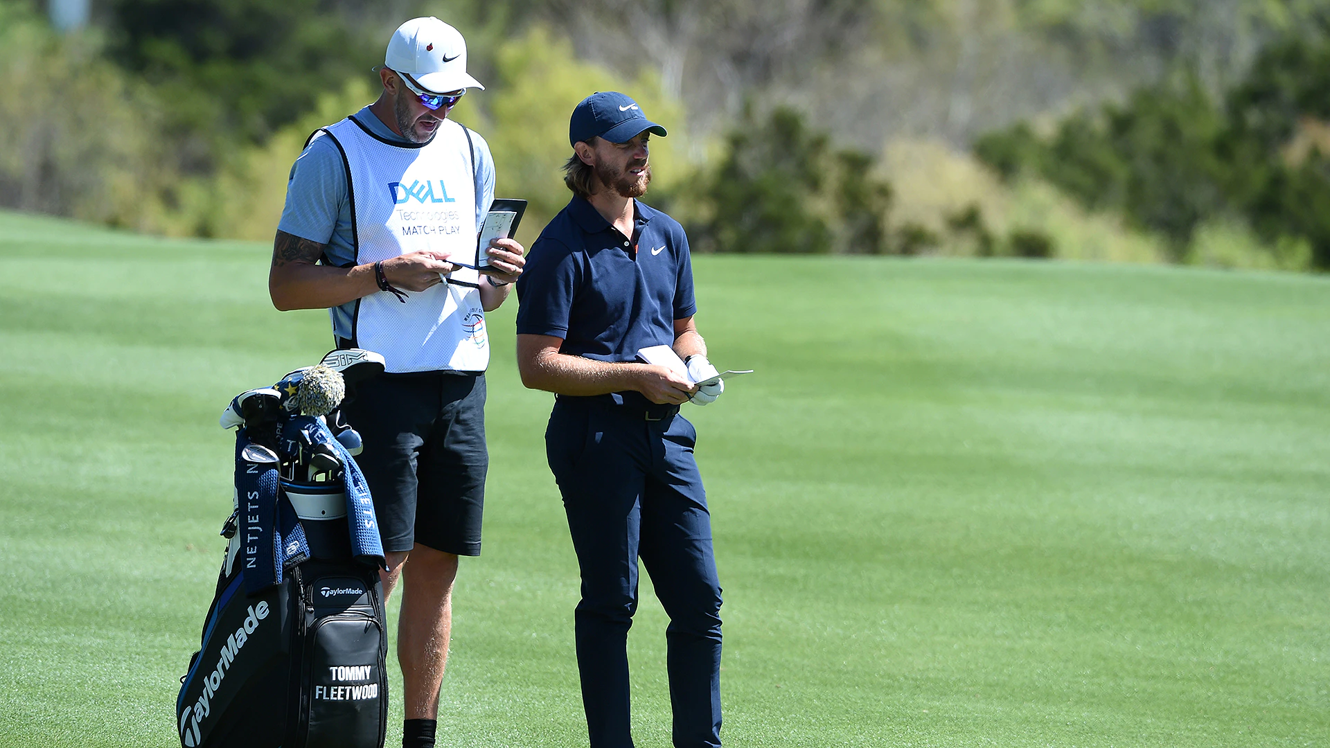 ‘He’s not got the lightest touch’: Tommy Fleetwood’s caddie breaks sign
