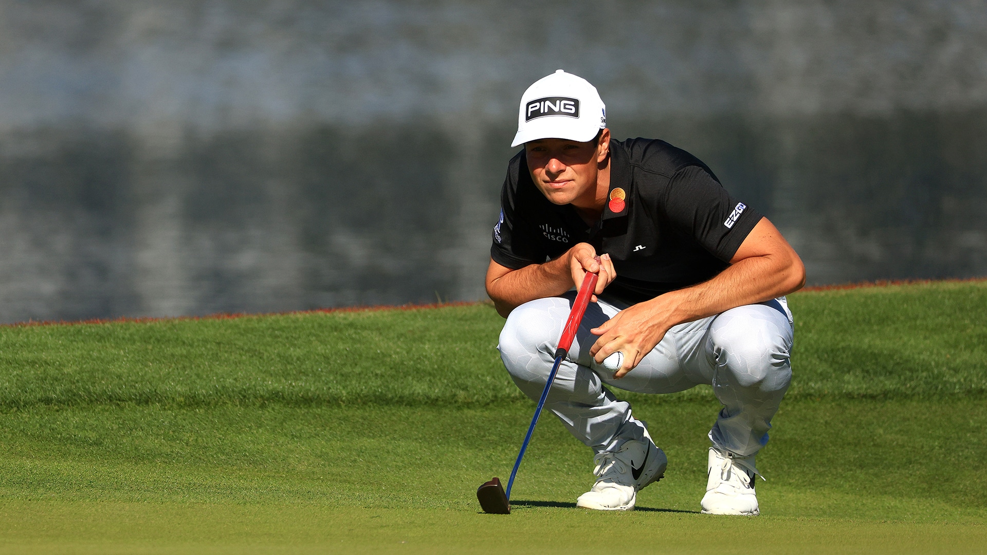 Viktor Hovland calls penalty on himself after his mom points out his error