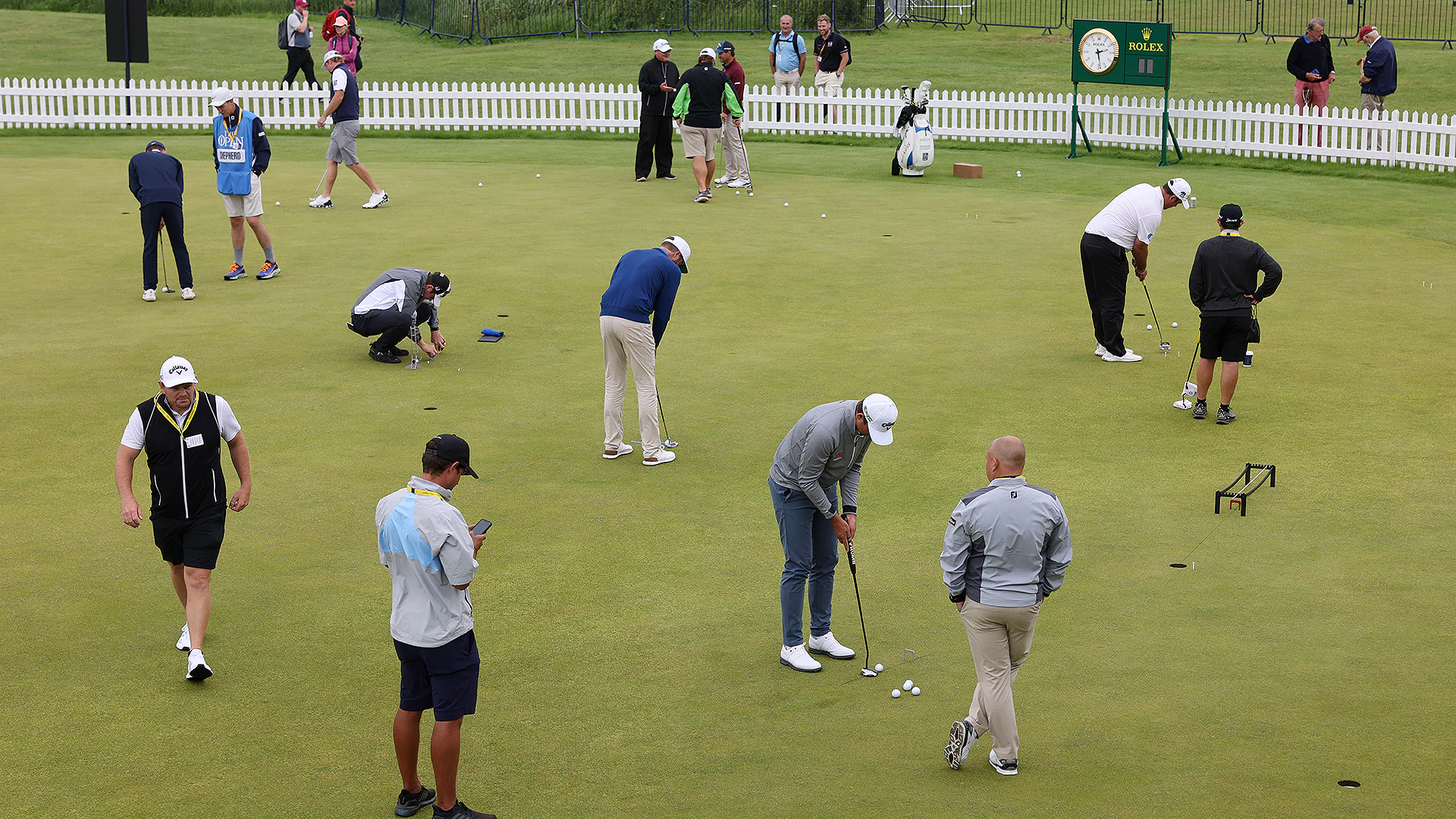 Open’s COVID protocols include players not signing autographs