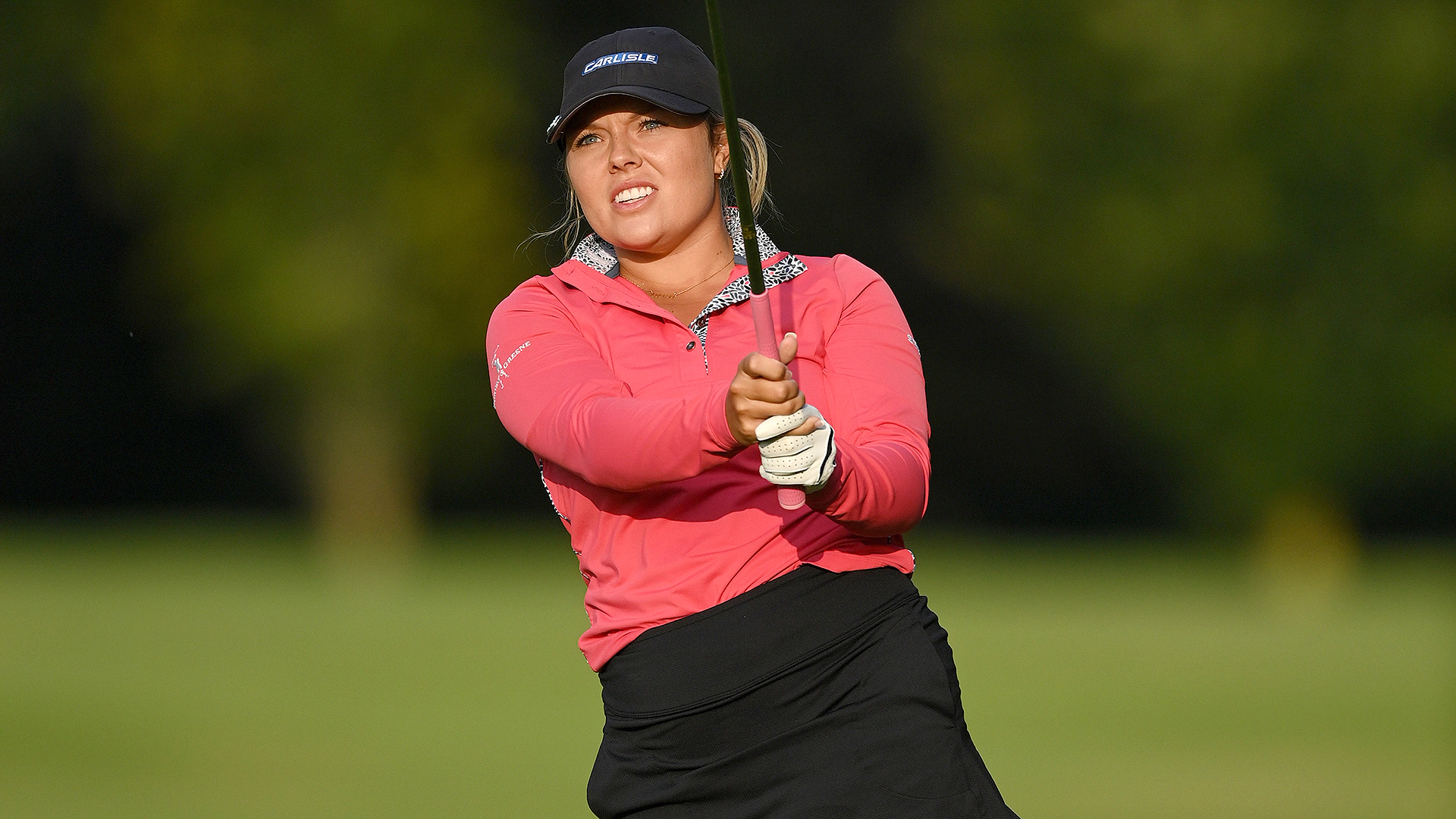 After a 2-over start Lauren Stephenson chases leader Jeoneun Lee6