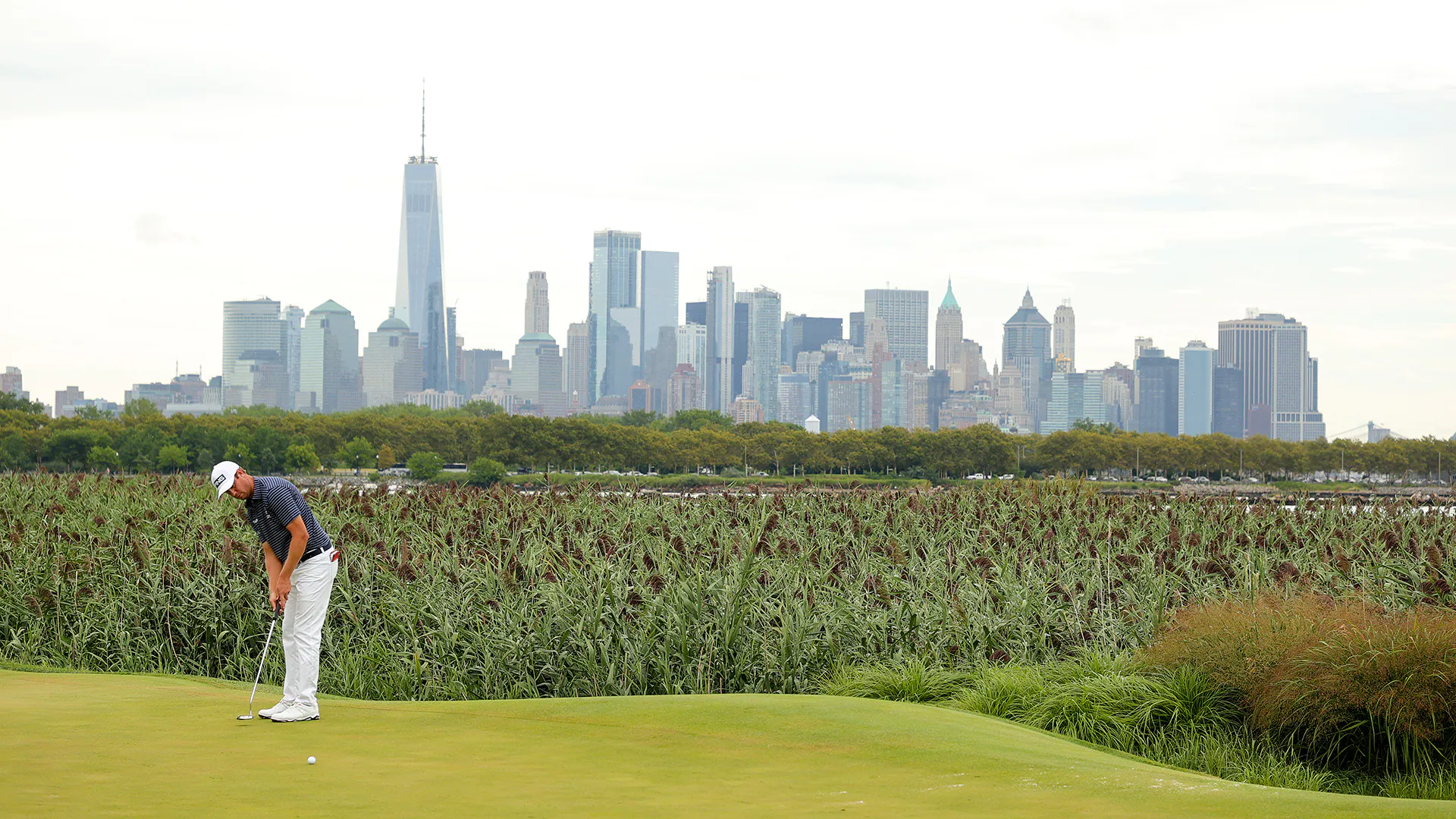 As Henri nears, Monday finish possible at The Northern Trust