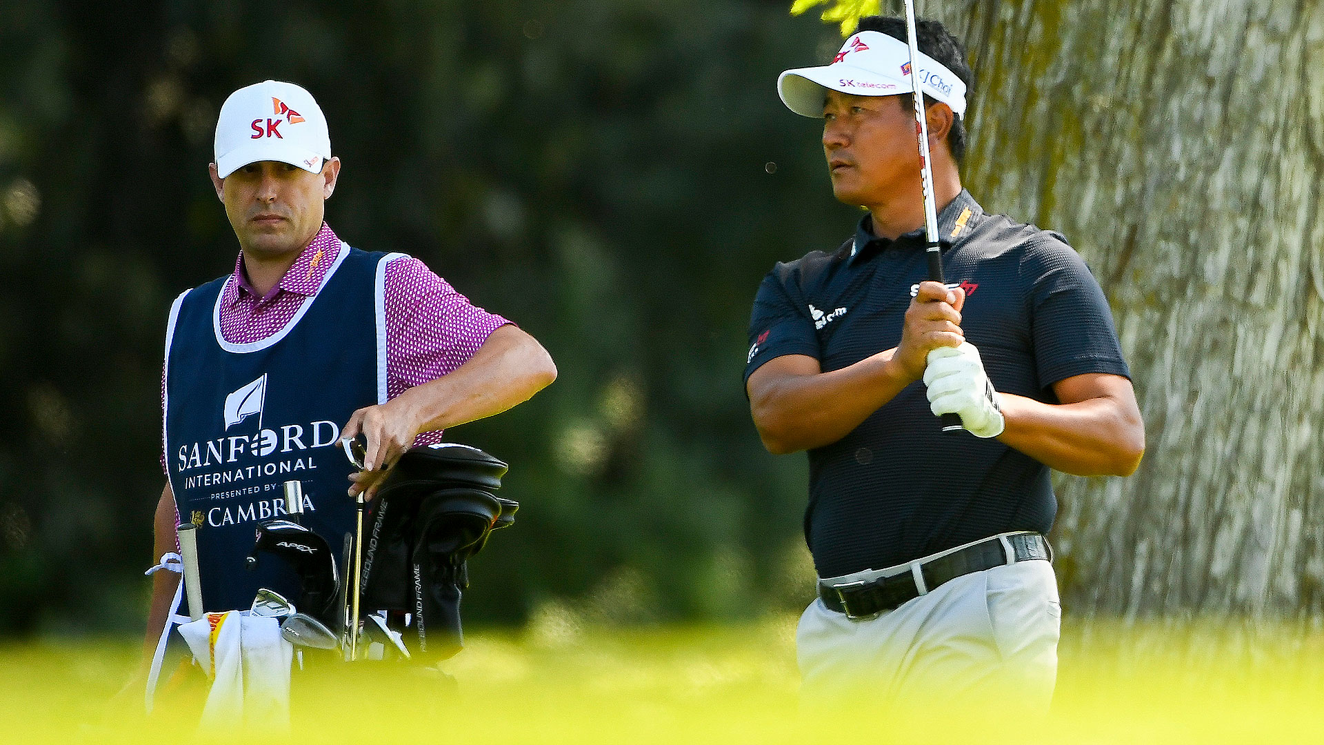 K.J. Choi, Darren Clarke share PGA Tour Champions lead in Sioux Falls