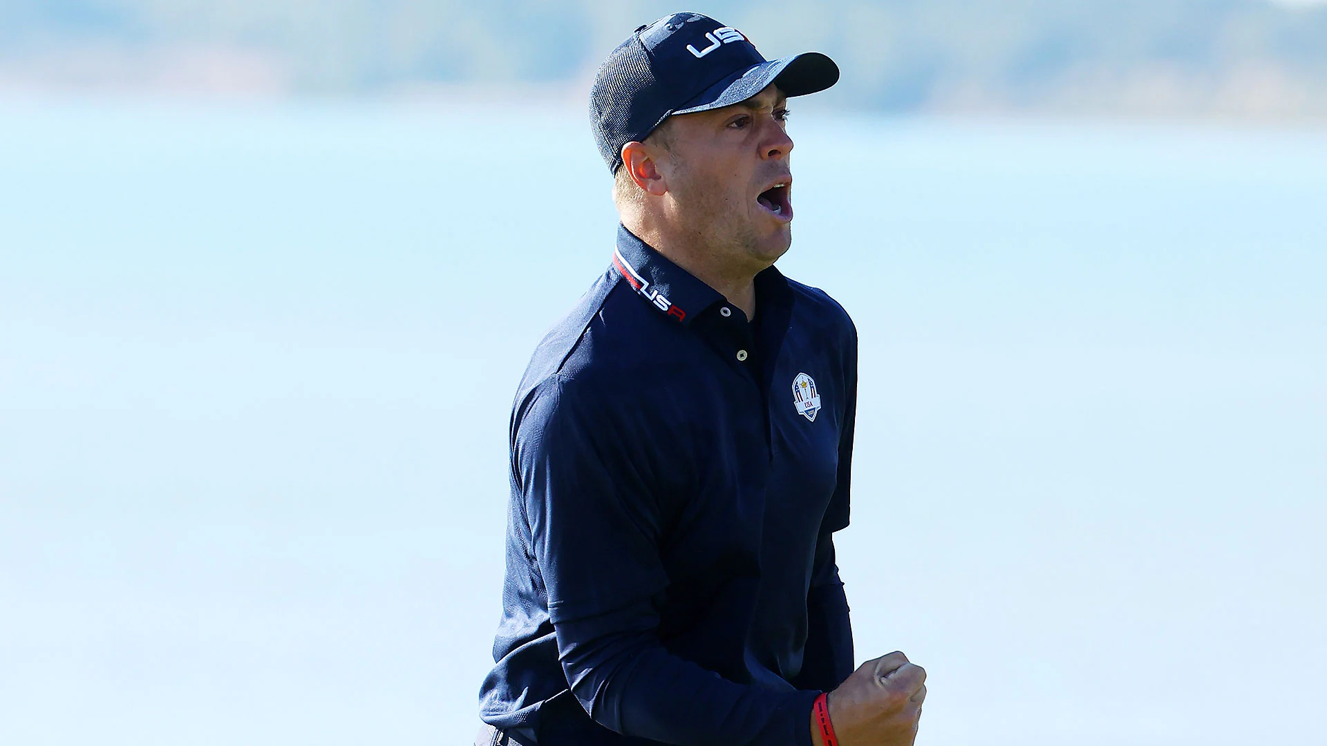 Watch: Justin Thomas, Daniel Berger (not playing) chug beers on first tee