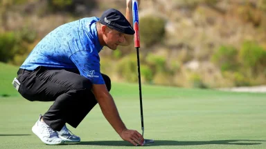 DeChambeau hits Instagram Live for help from fans