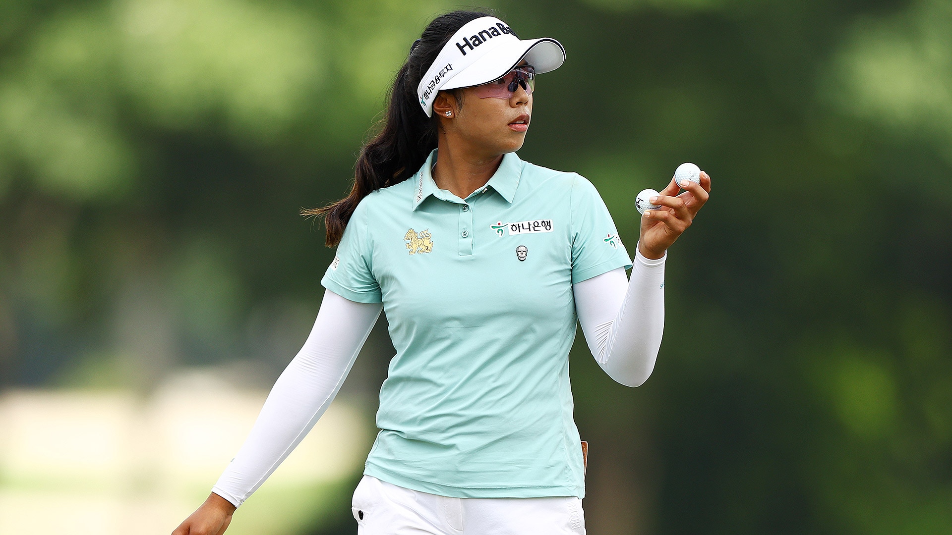 Patty Tavatanakit grabs one-shot lead over fellow major champs at HSBC Women’s