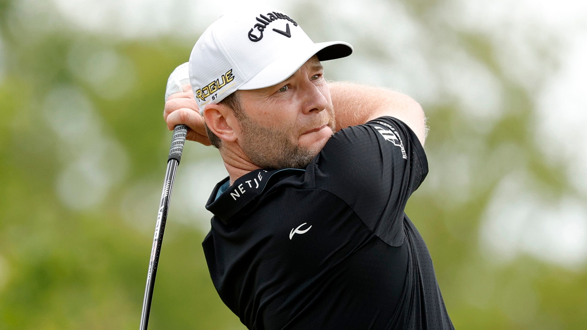 Branden Grace takes penalty after drive lands in tree root