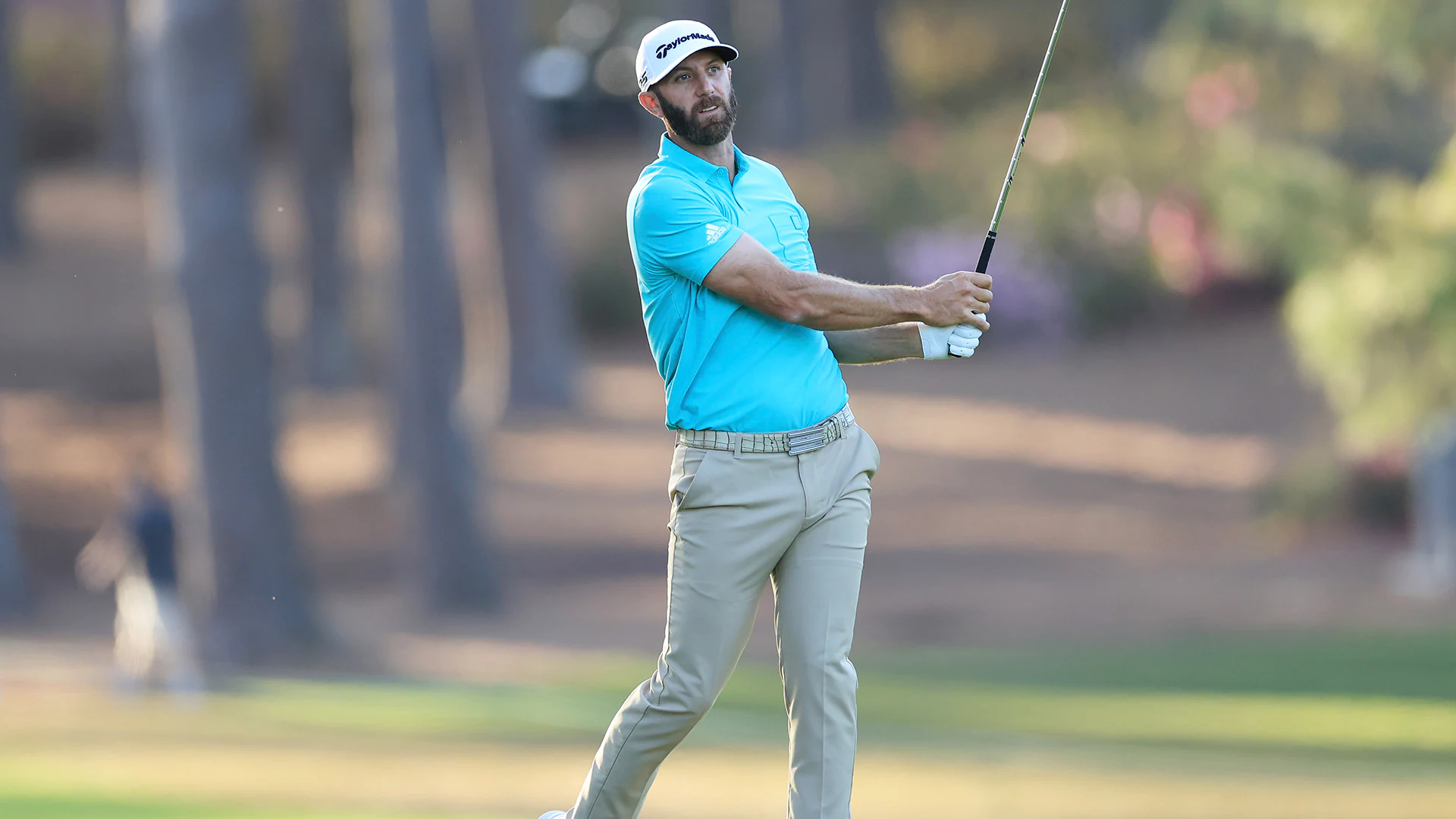 Despite lackluster day with driver, Dustin Johnson near top of Masters leaderboard