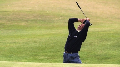 Rocca relives his famous shot from The Open in 1995