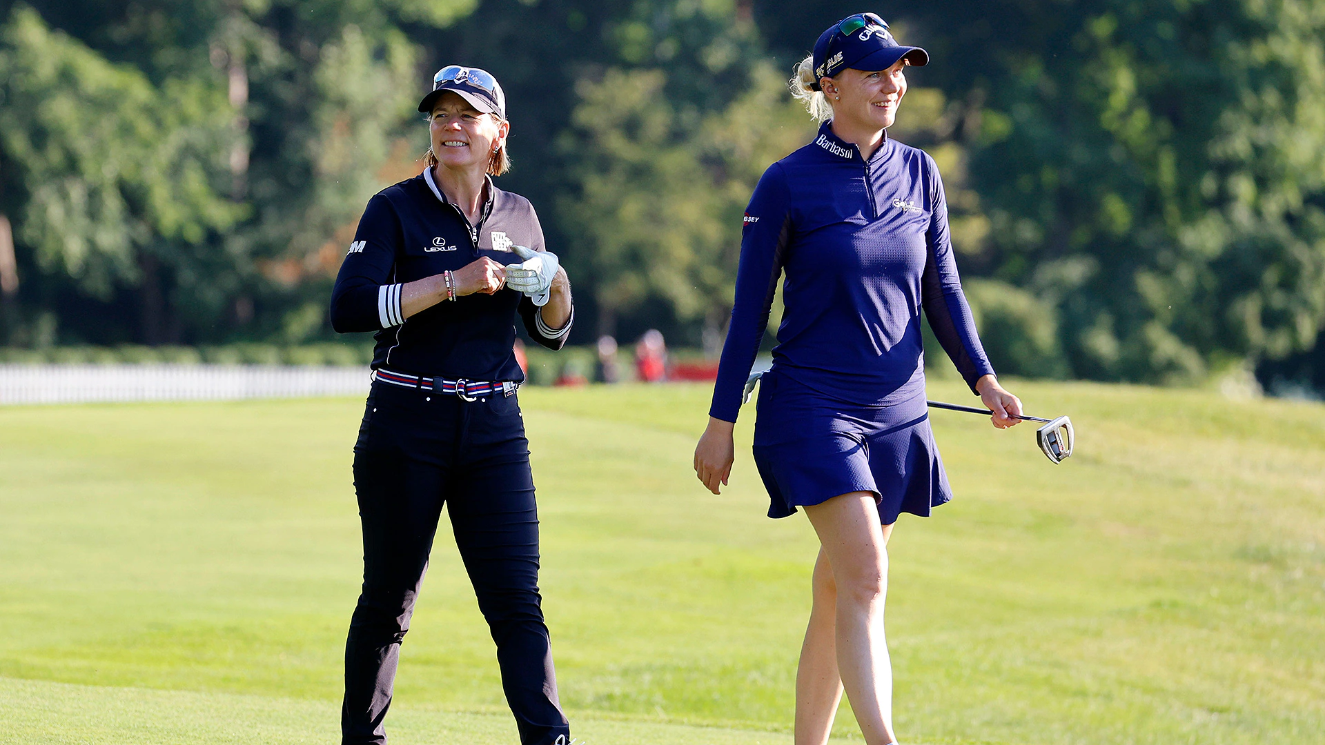 Annika Sorenstam back on top of an LPGA leaderboard in team event