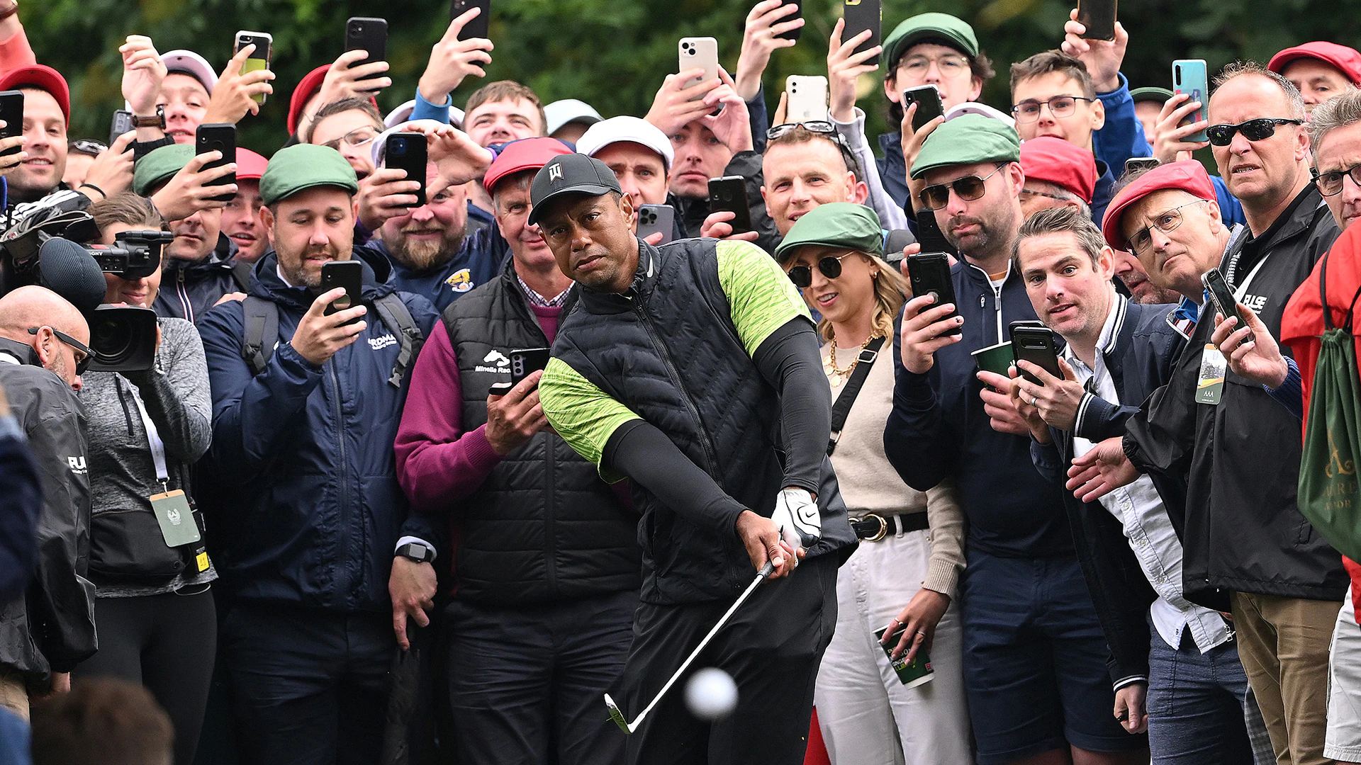 Watch: Tiger Woods chips in for eagle in return at J.P. McManus Pro-Am