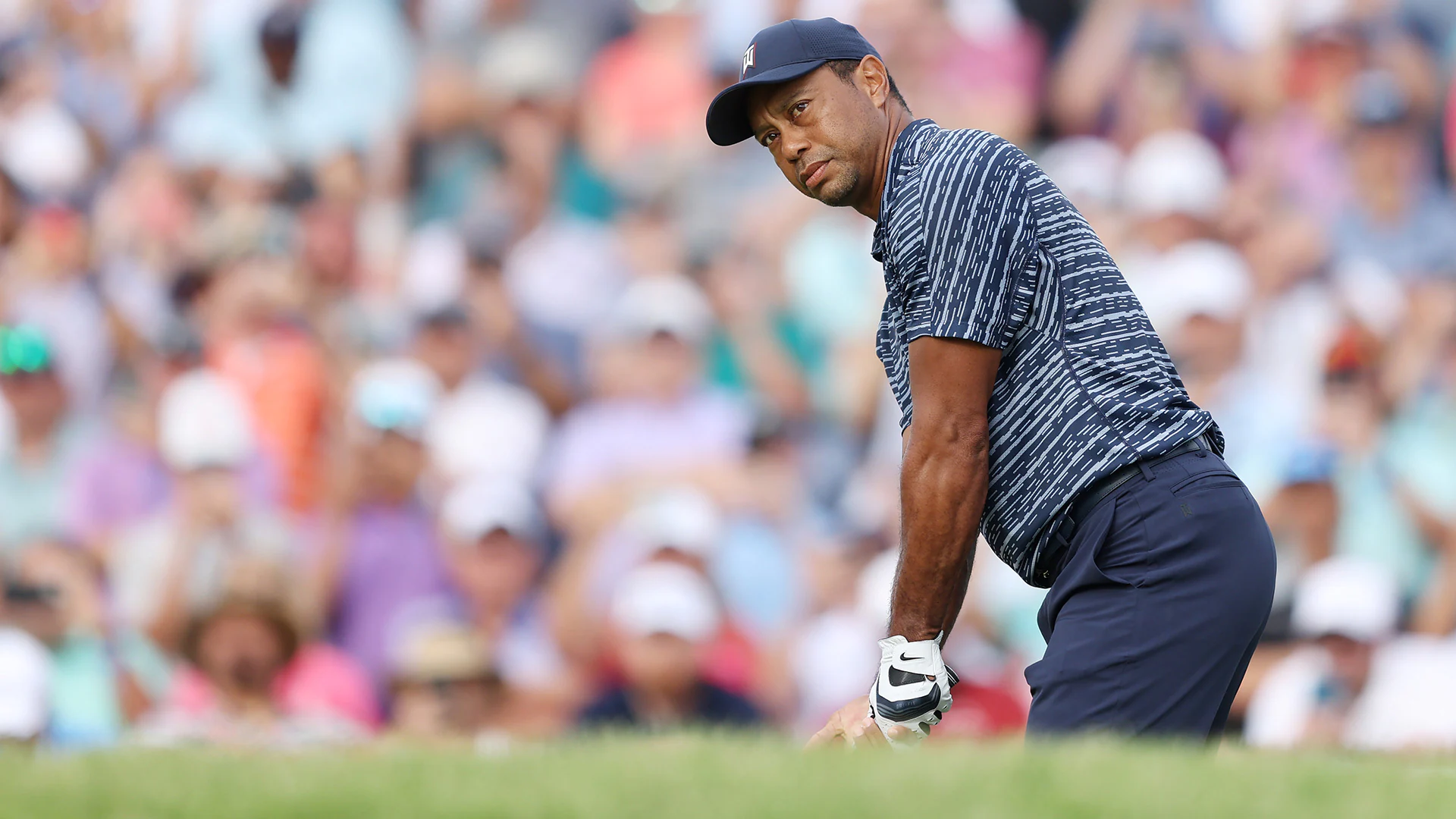 Tiger Woods drops to new low in the Official World Golf Ranking