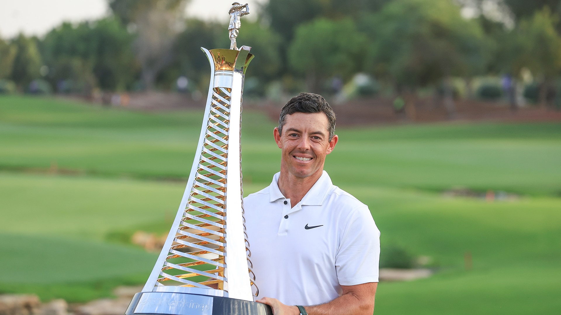 With Race to Dubai triumph, Rory McIlroy proves he’s got the strength to lift more