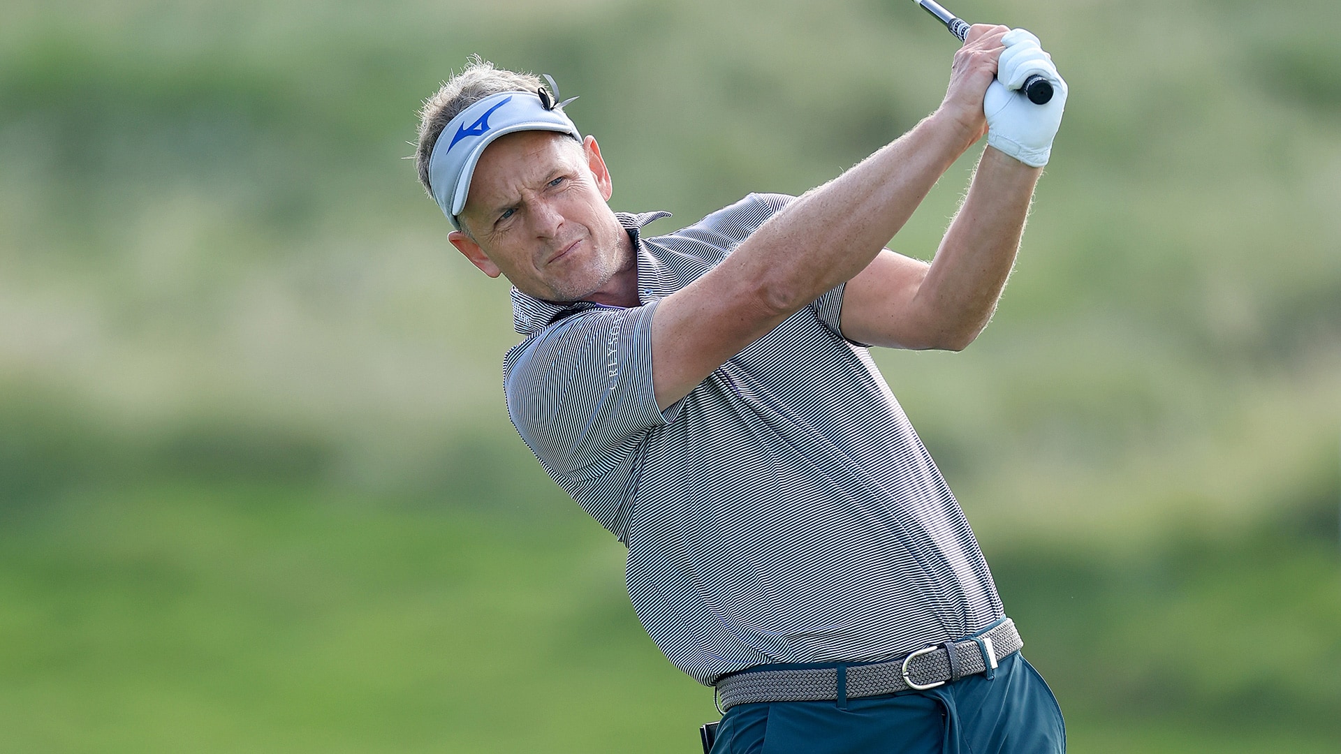 Ryder Cup captain Luke Donald fires 64 to grab lead at Abu Dhabi HSBC Champ.