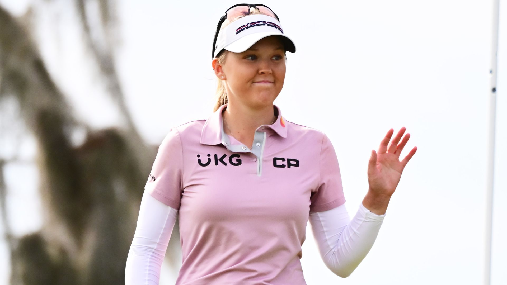 With last year’s back pain benign, Brooke Henderson holds opening Hilton Grand Vacations Tournament of Champions lead