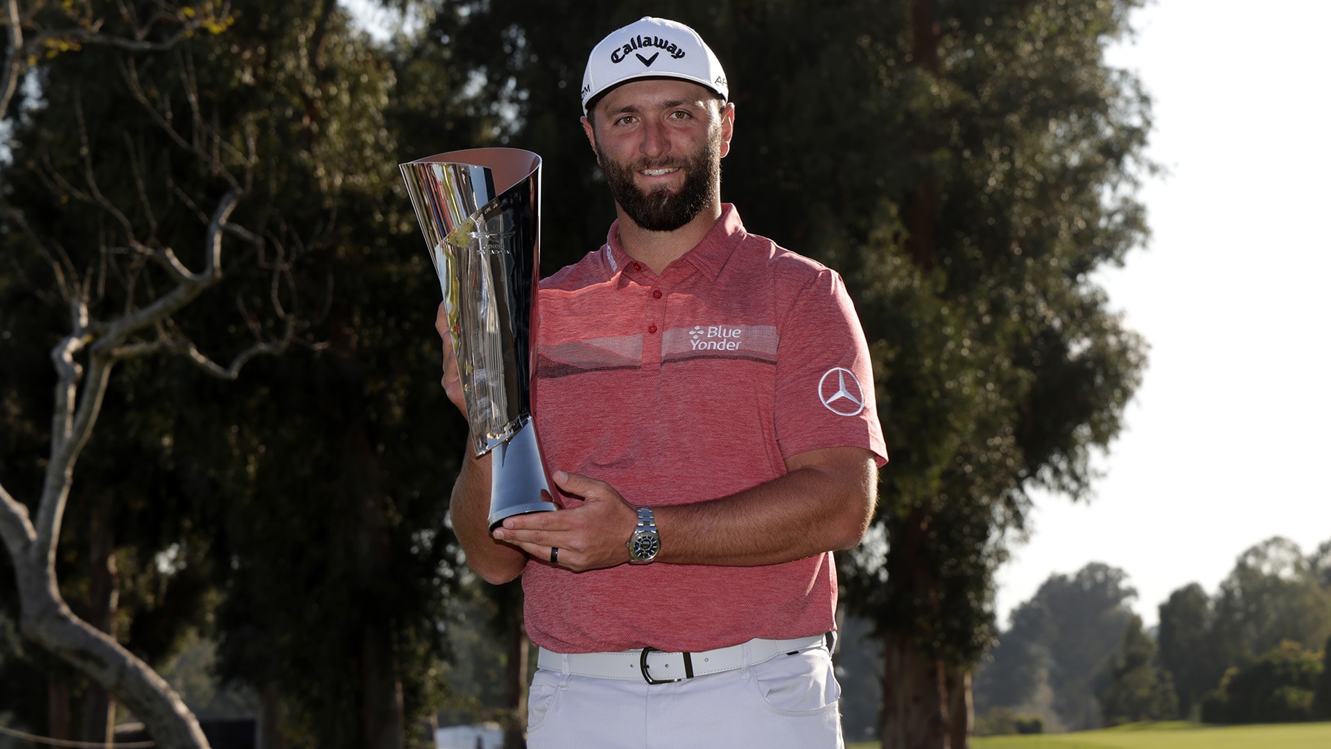 Jon Rahm holds on to win at Riviera and return to No. 1 in the world