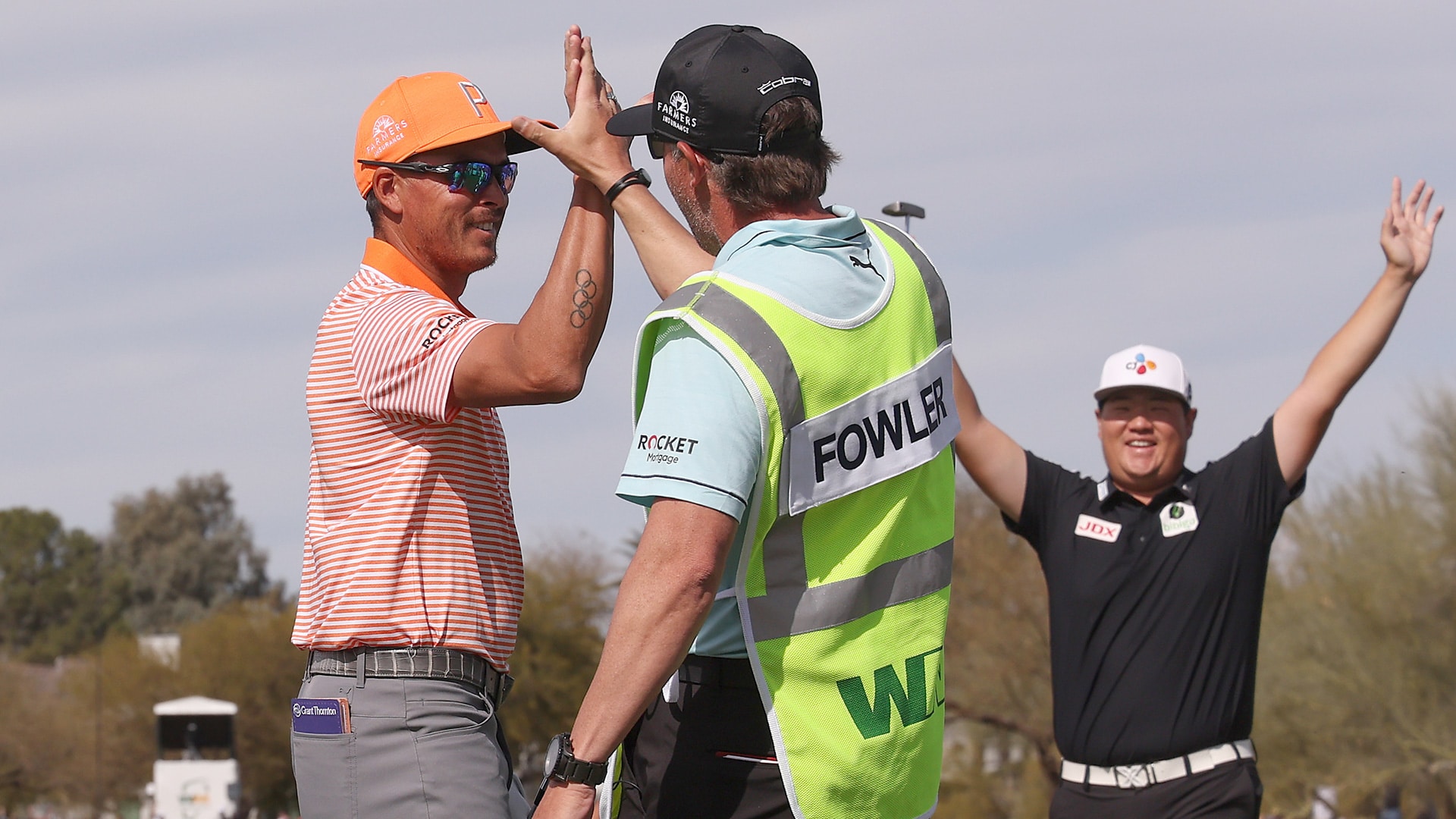 Rickie Fowler records ace in WM Phoenix Open final round