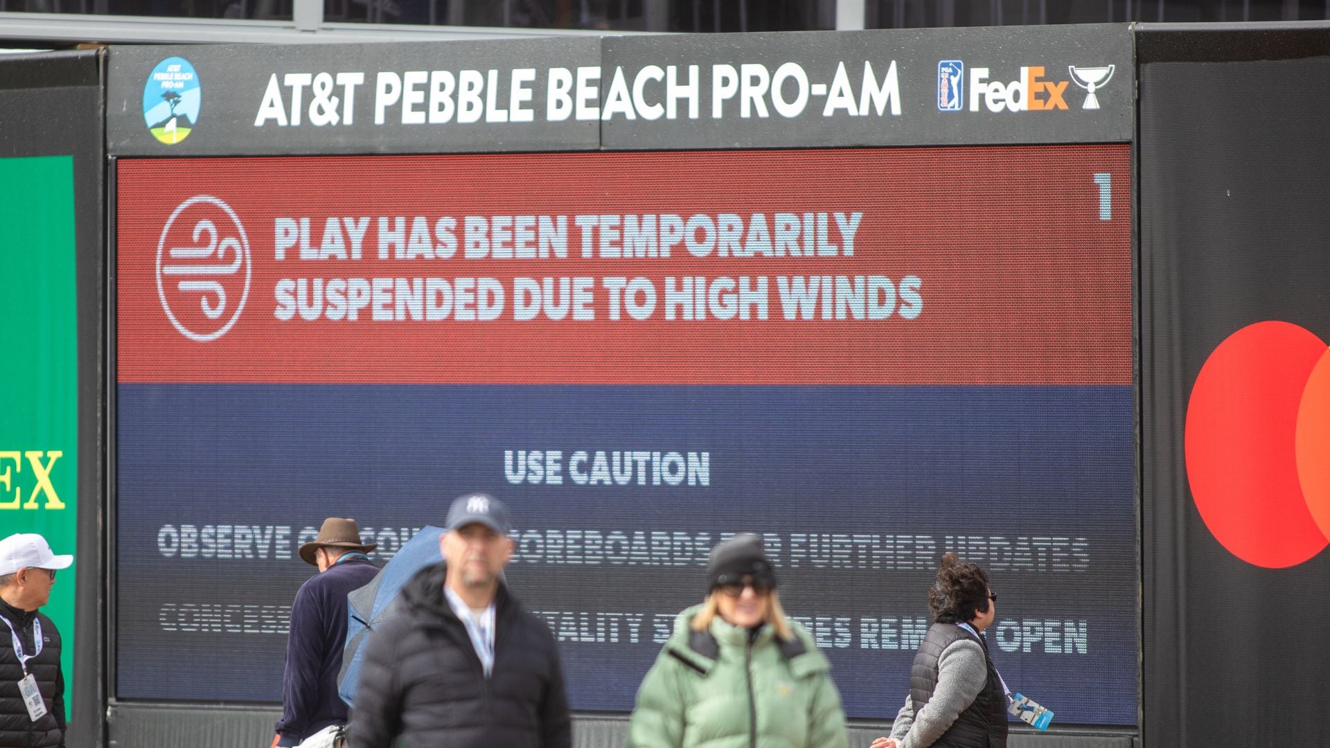 Heavy winds suspended play Saturday at AT&T Pebble Beach Pro-Am, Monday finish likely