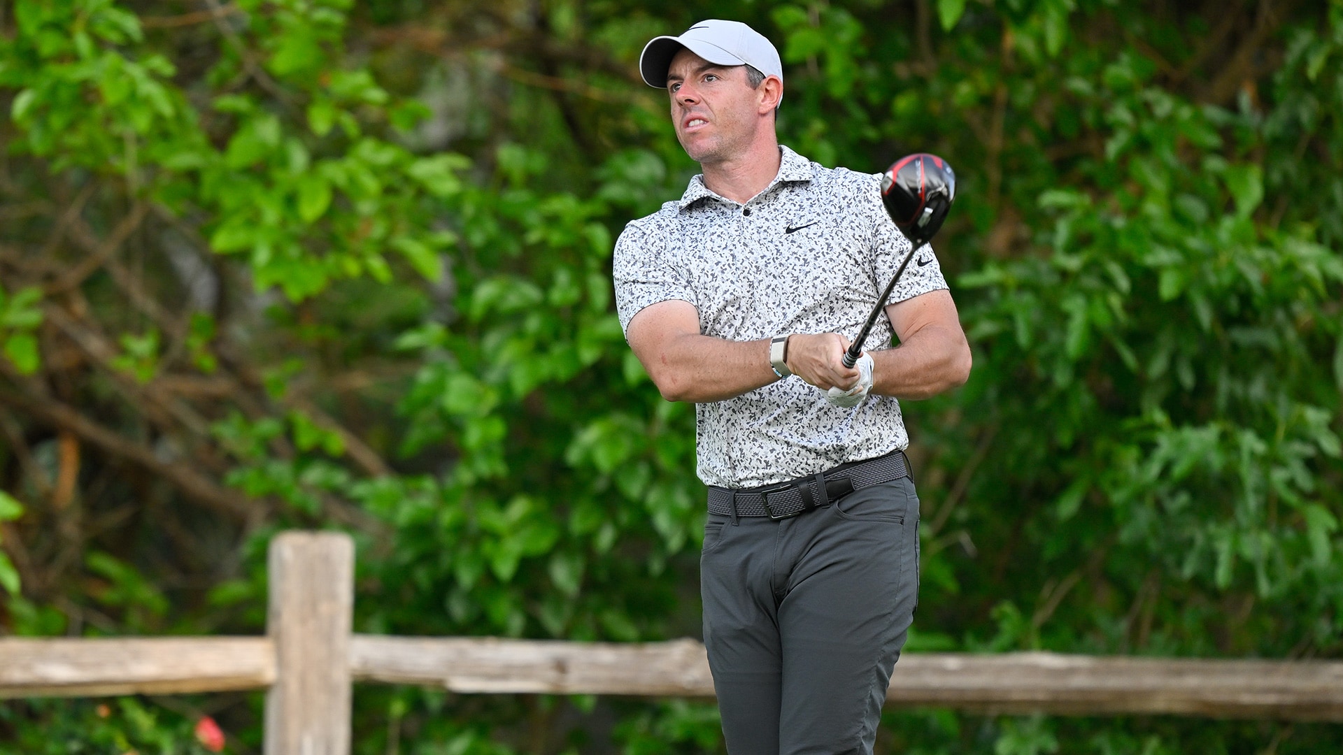 Rory McIlroy closes match with epic drive inside 4 feet on 375-yard 18th
