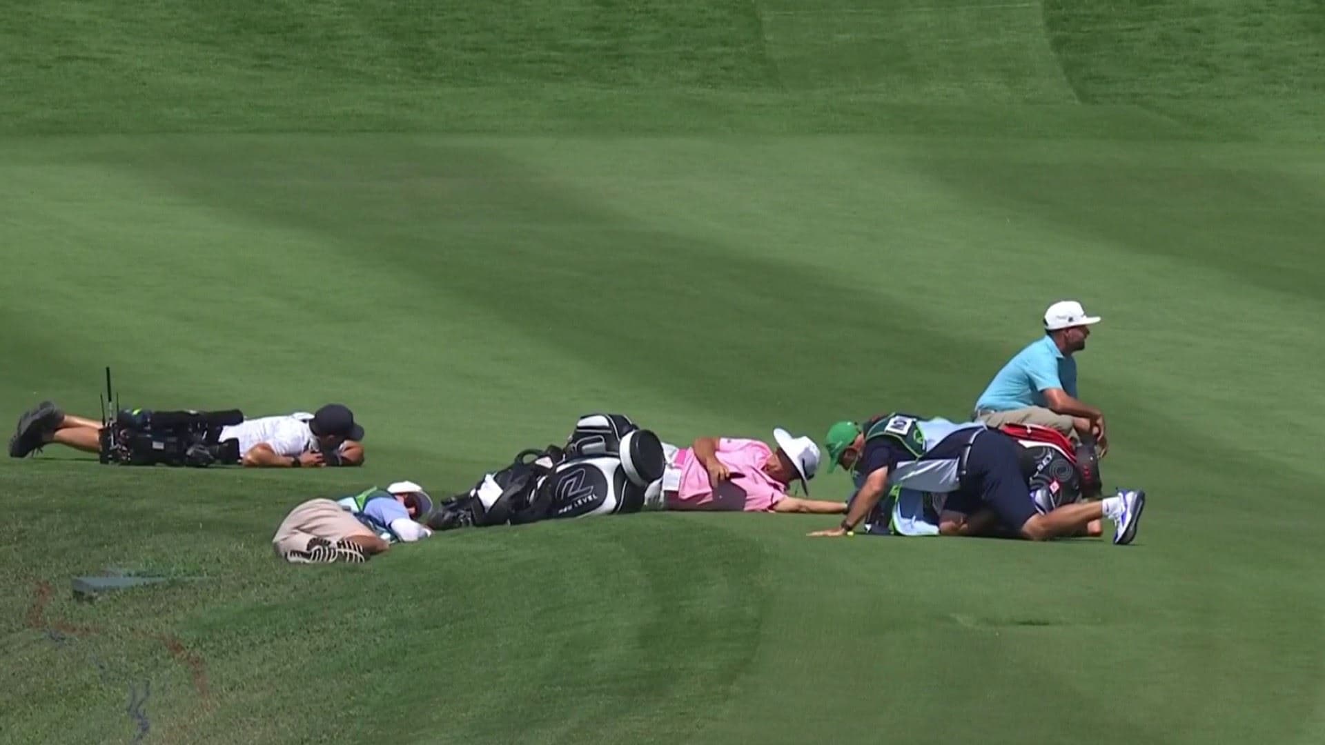 Swarm of bees cause Erik Van Rooyen and Co. to duck and cover on 10th hole at Mexico Open