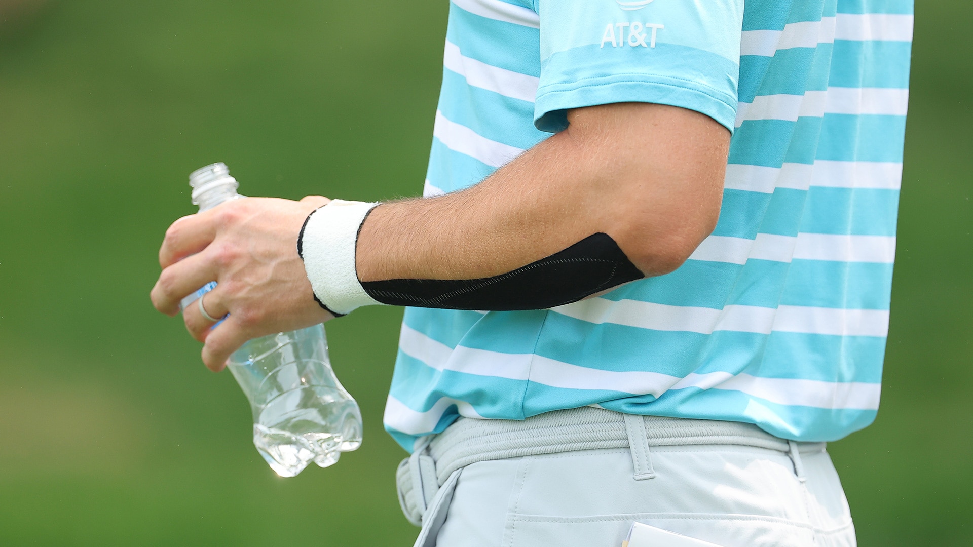 Jordan Spieth tests out injured wrist Tuesday at Oak Hill ahead of PGA Championship