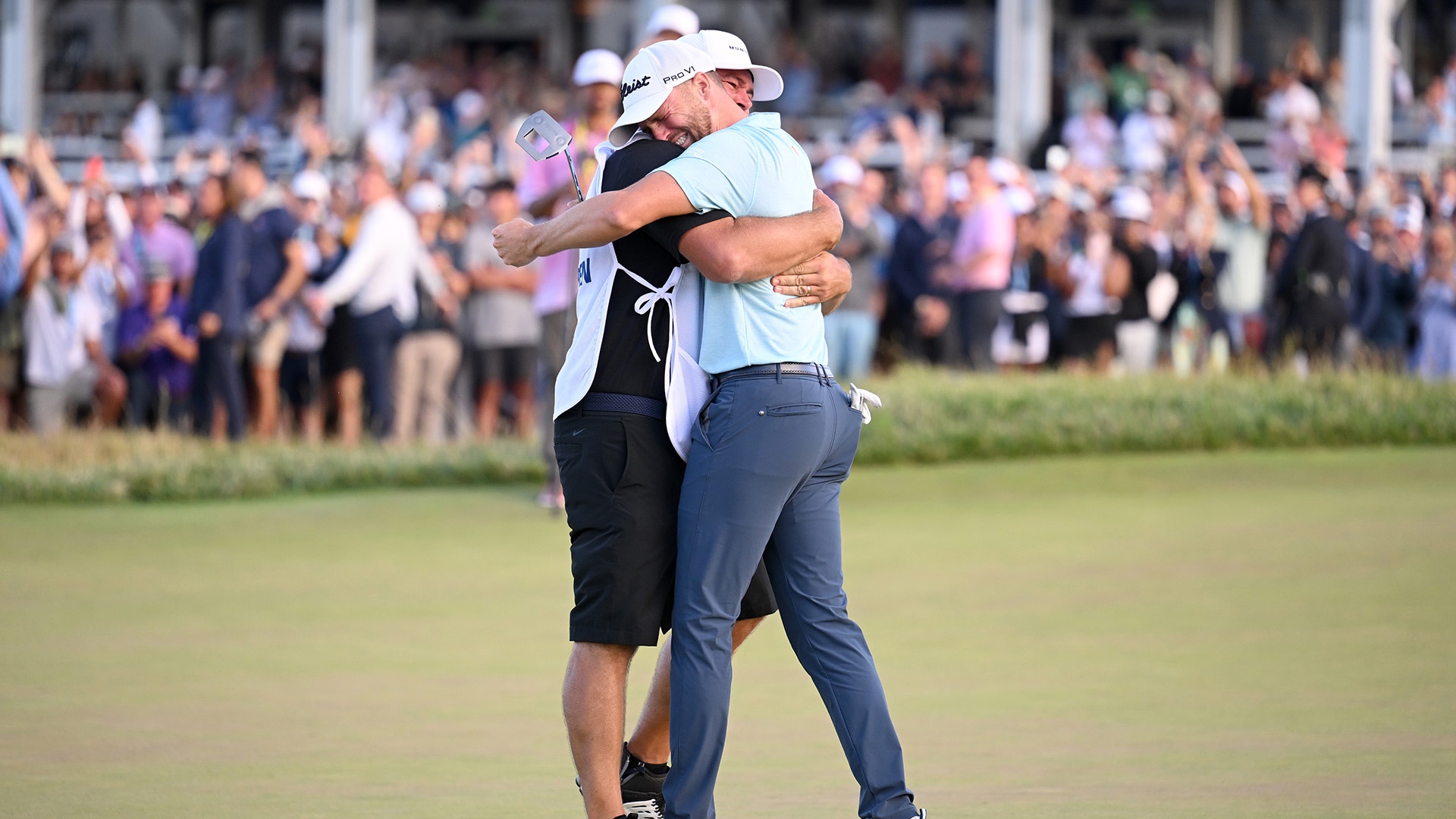 Wyndham Clark wins 2023 U.S. Open, holding off Rory McIlroy for first major