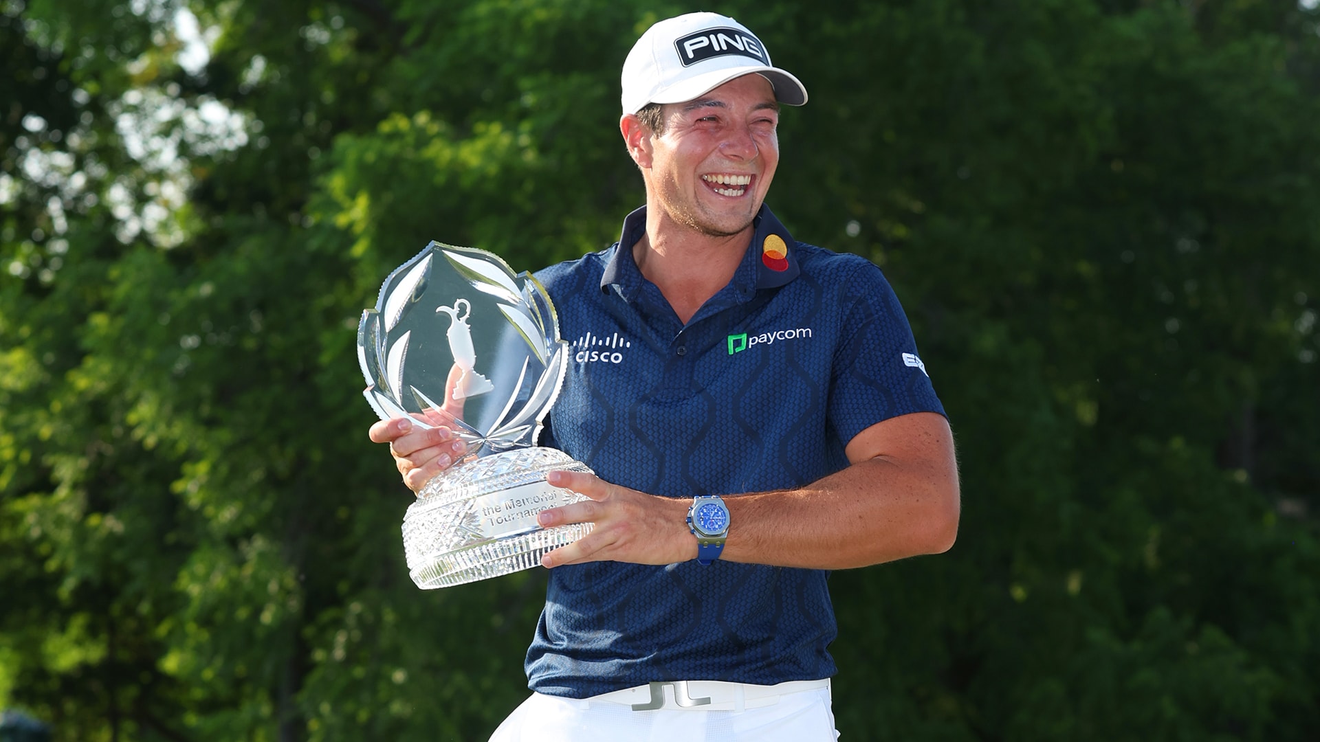 Clutch Viktor Hovland defeats Denny McCarthy in playoff to win Memorial