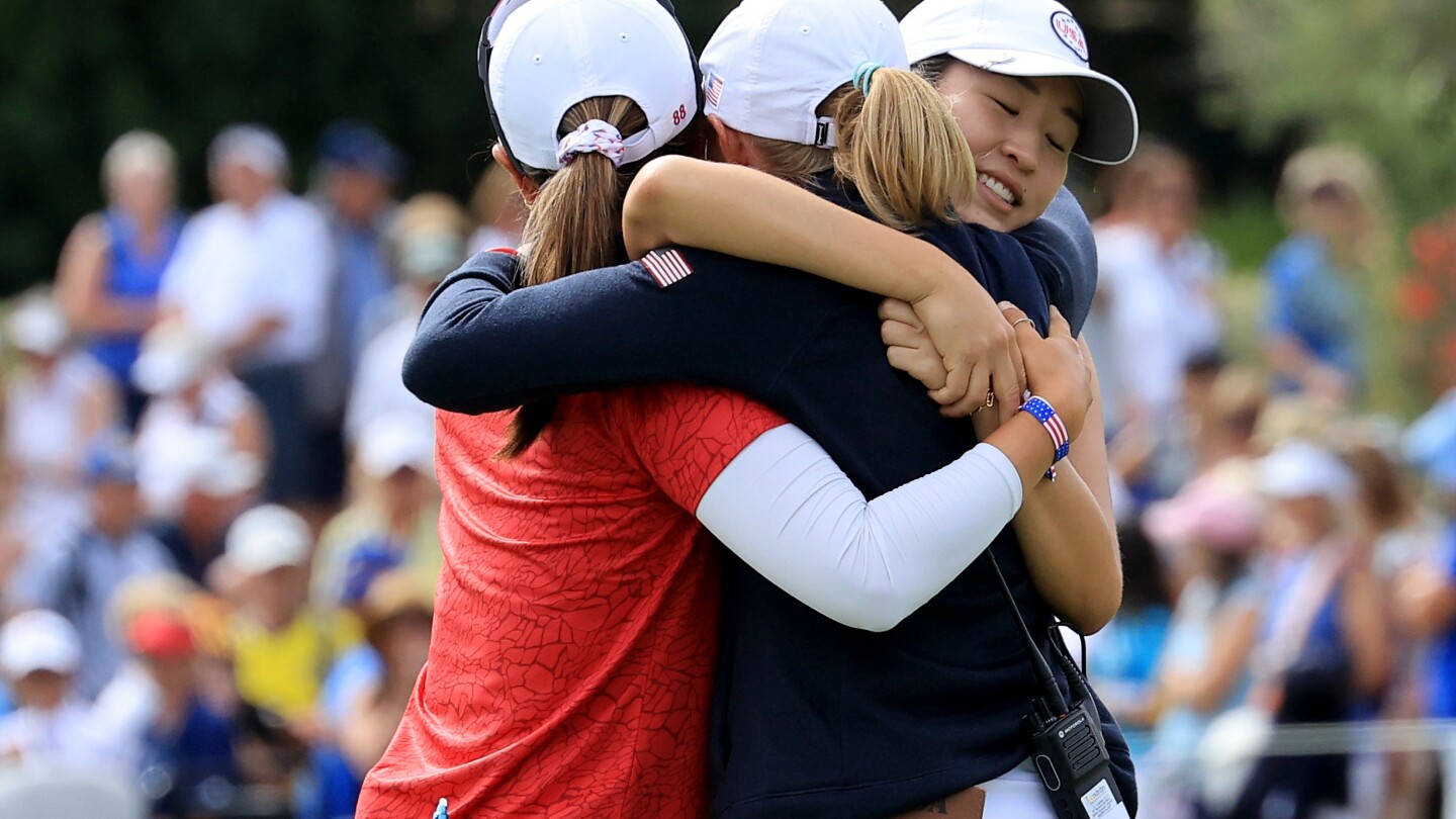 U.S. sweeps foursomes for first time in Solheim history