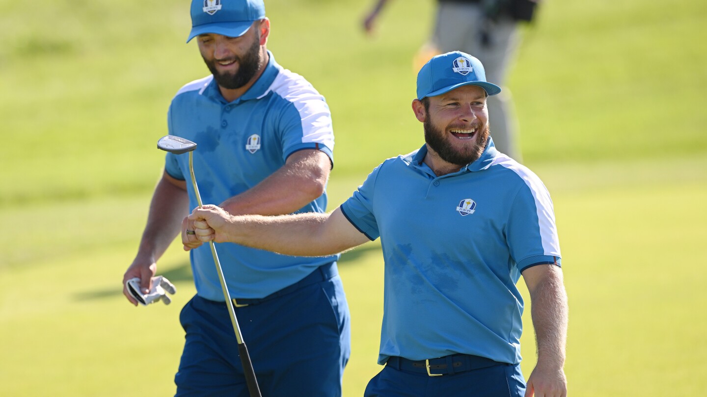 Europe sweeps U.S., 4-0, in opening foursomes at Ryder Cup