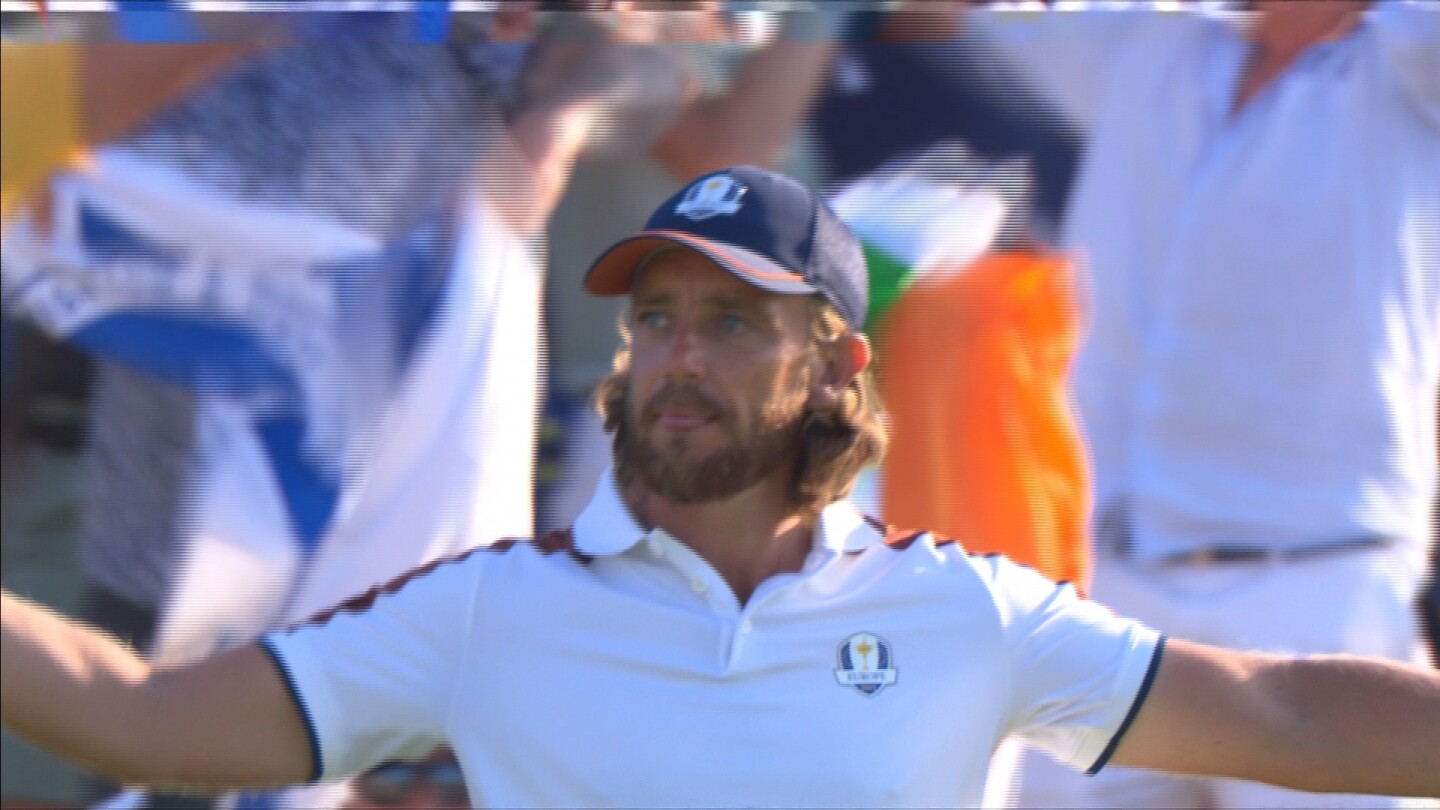 Tommy Fleetwood chips in to extend Day 2 Ryder Cup fourballs match