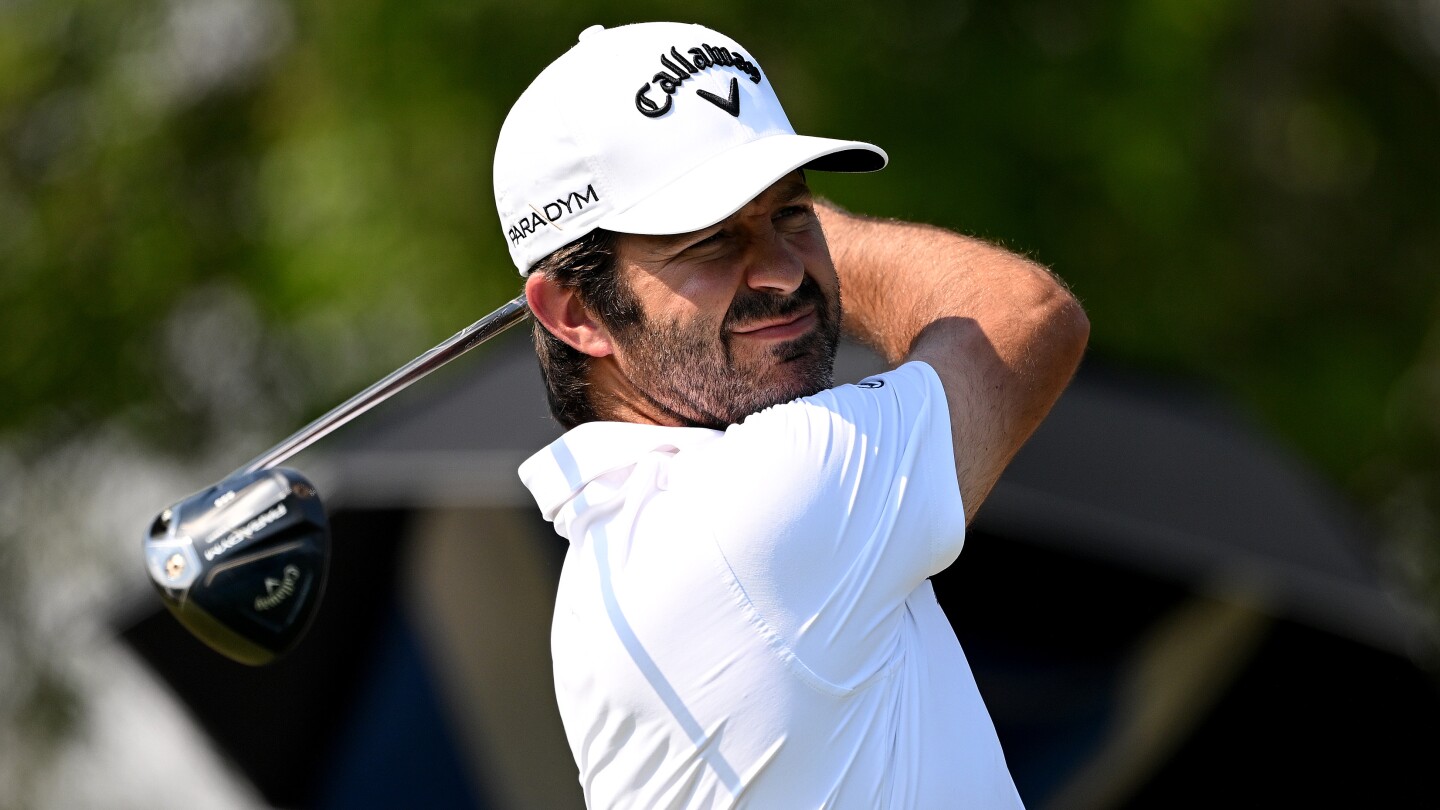 Jorge Campillo leads Qatar Masters with third round suspended