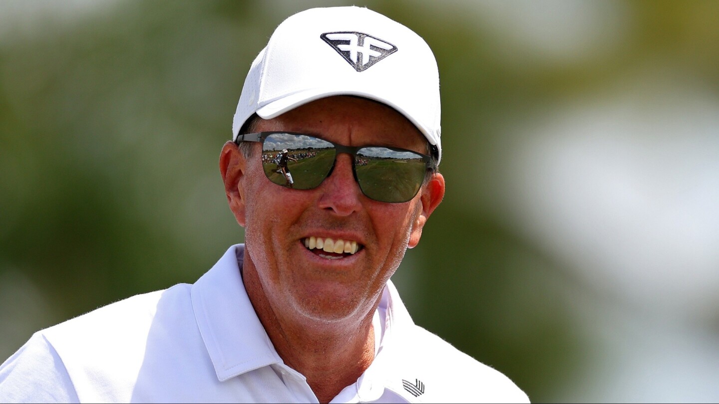 Phil Mickelson calls for changes to LIV Golf, Official World Golf Rankings