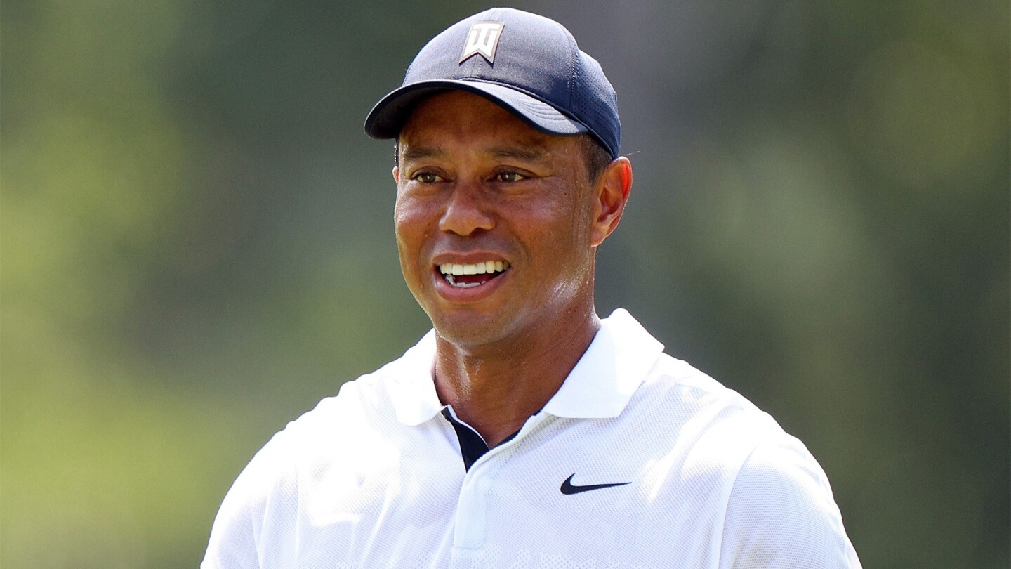 Tiger reaches new career low in world rankings