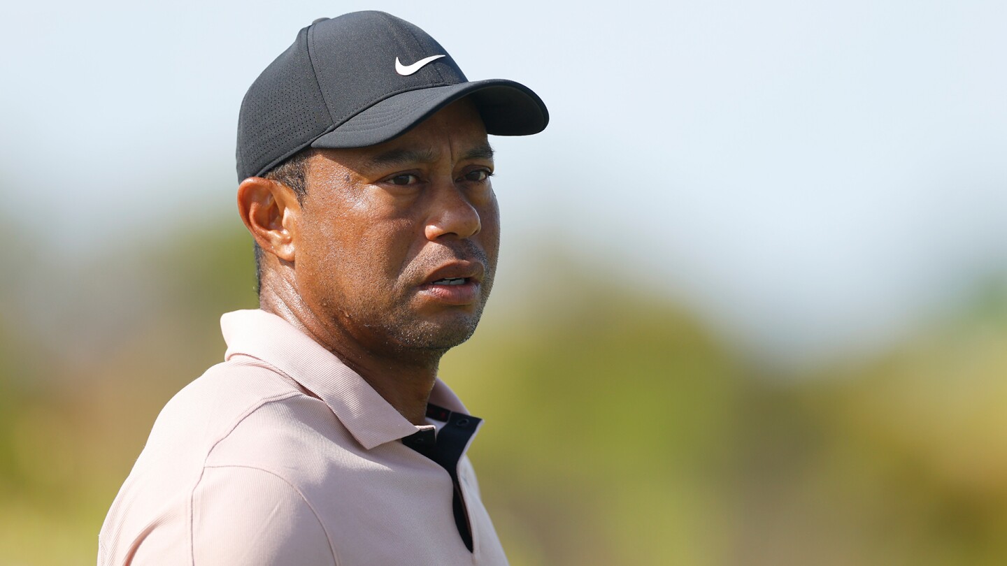 Tiger Woods makes a mess of Hole 15 at 2023 Hero World Challenge