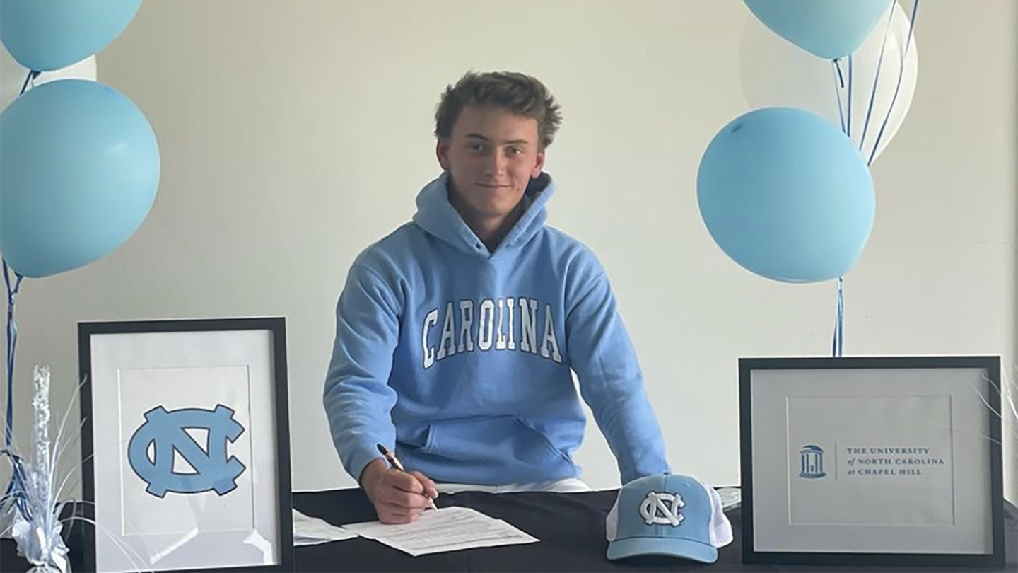 Ukrainian junior who came to U.S. last year signs to play college golf at UNC