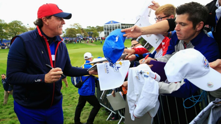 Mickelson back inside Ryder Cup bubble