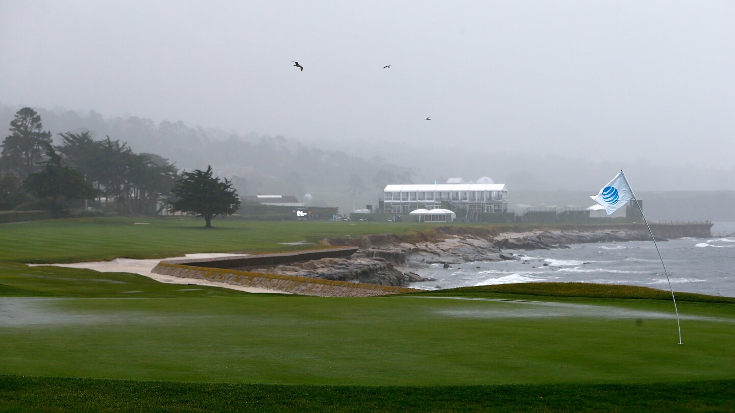 Play delayed Sunday at Pebble Beach Pro-Am because of weather