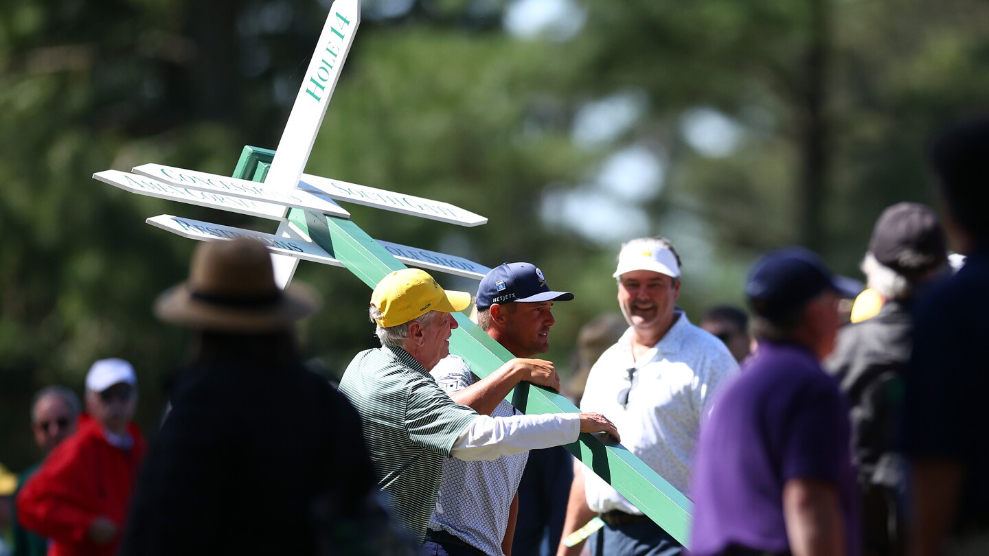 Masters 2024: Bryson DeChambeau moves large sign en route to Masters birdie
