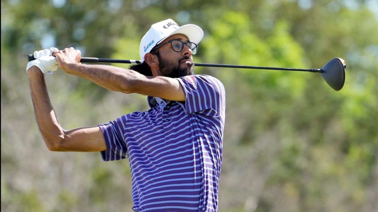 Akshay Bhatia maintains lead after Round 2 at Valero Texas Open