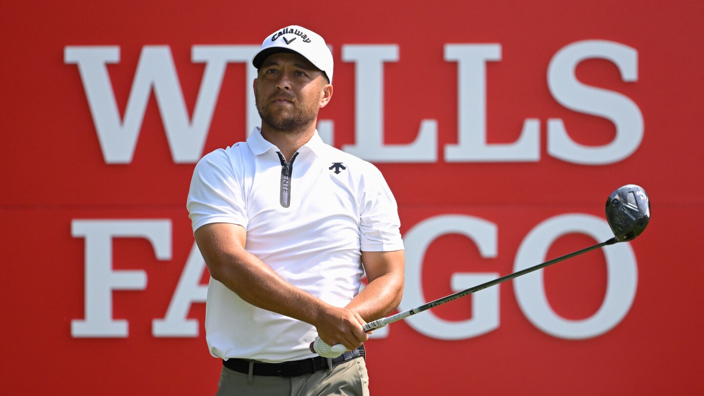 Xander Schauffele leads Rory McIlroy, Jason Day by four at Wells Fargo