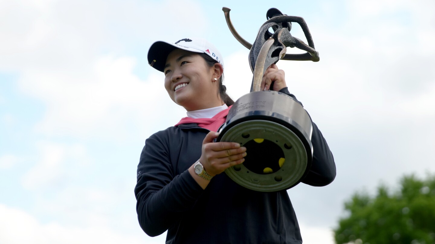 Rose Zhang rallies to win Founders Cup; Nelly Korda’s streak ends at 5 straight