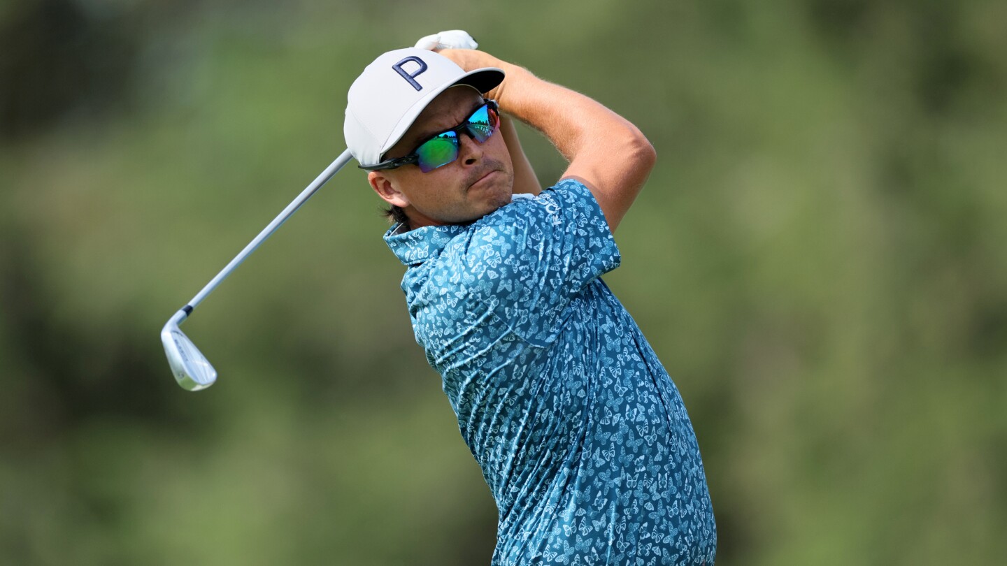 After ‘terrible’ season so far, Rickie Fowler fires 64 at Travelers