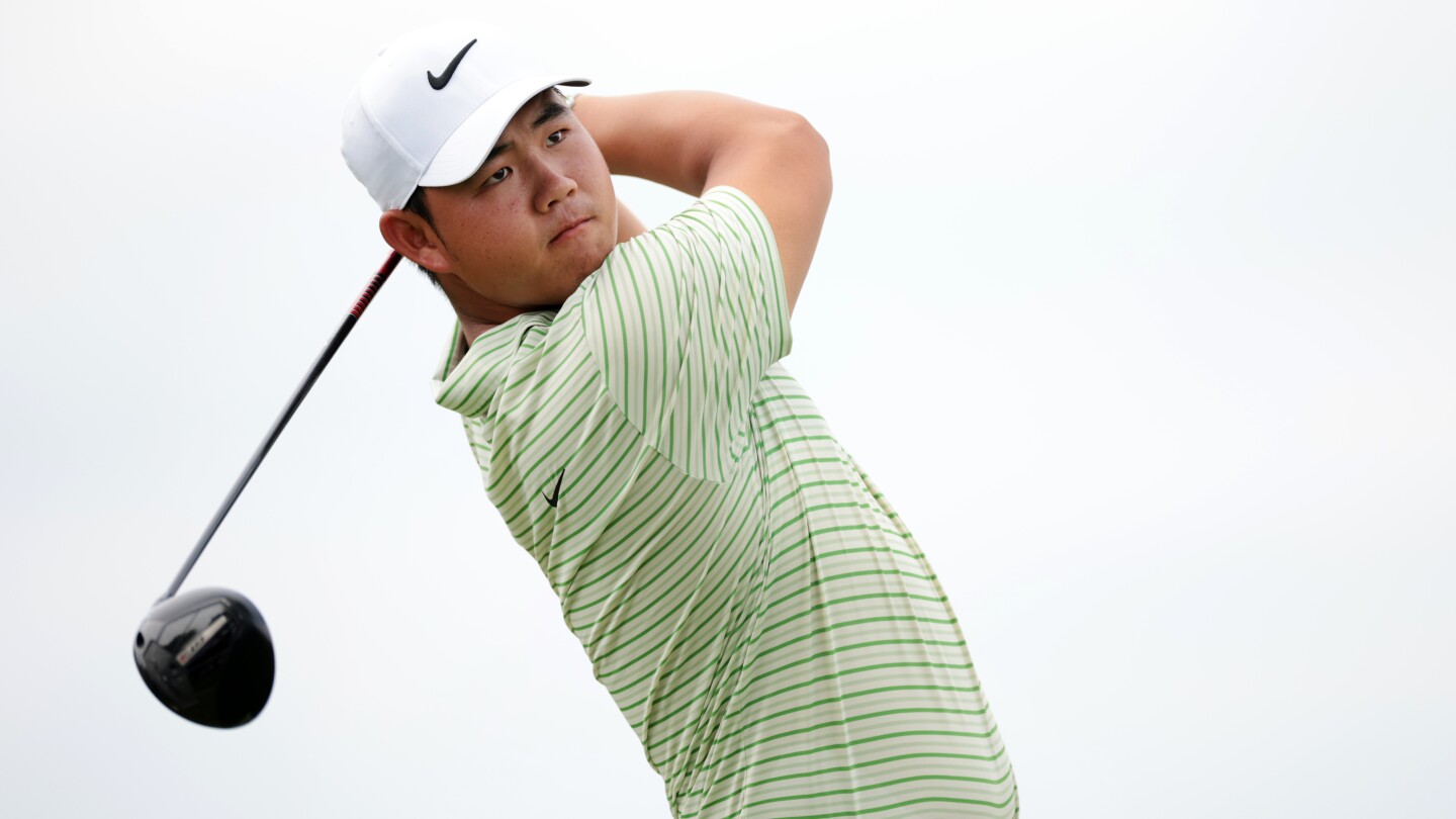 Tom Kim clings to one-shot lead over Scottie Scheffler, Akshay Bhatia at Travelers