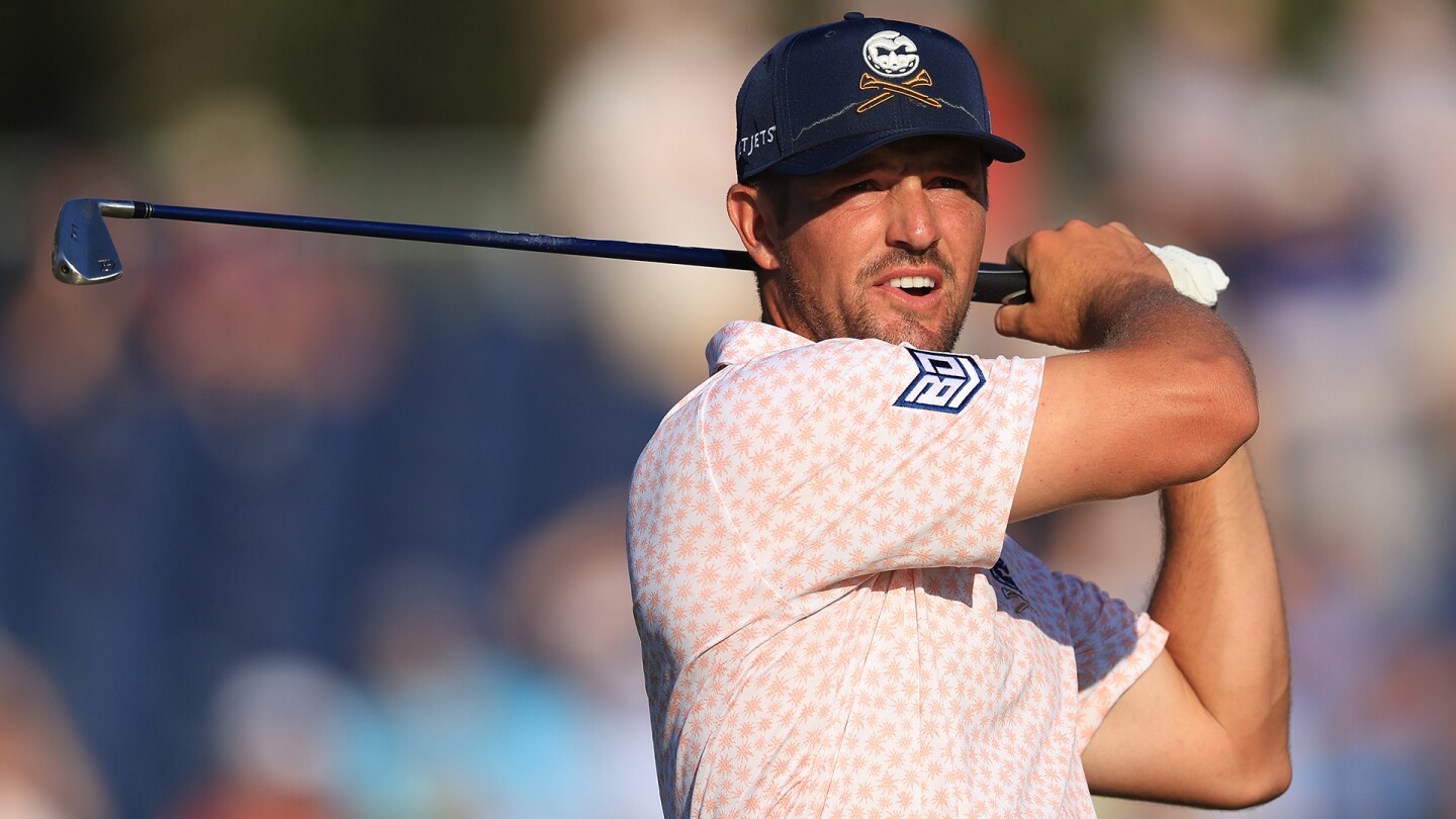 Bryson DeChambeau leads at Pinehurst, reinvented from 2020 U.S. Open win