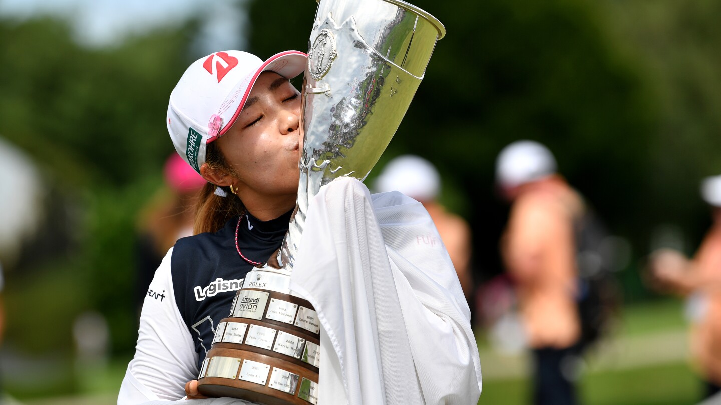 Eagle finish along with long birdie putts carry Ayaka Furue to Amundi Evian victory