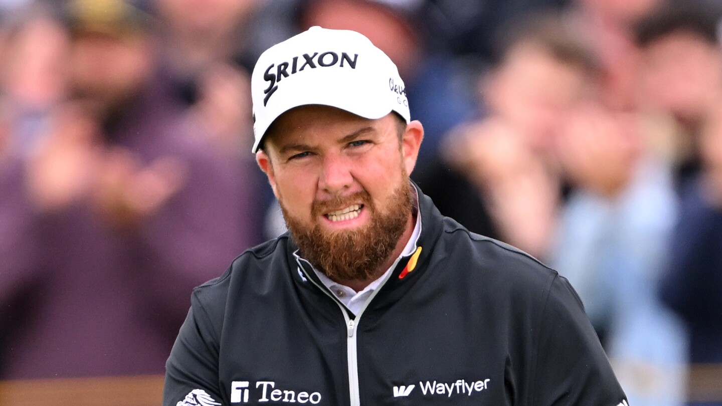 British Open 2024: Leader Shane Lowry gets off rails at 11 with lengthy, crazy double